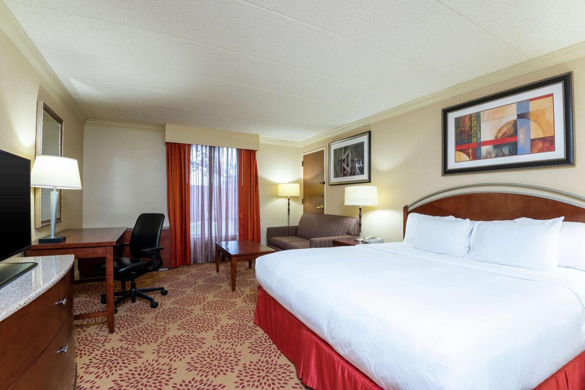 DoubleTree by Hilton Hotel Grand Rapids Airport photo 35