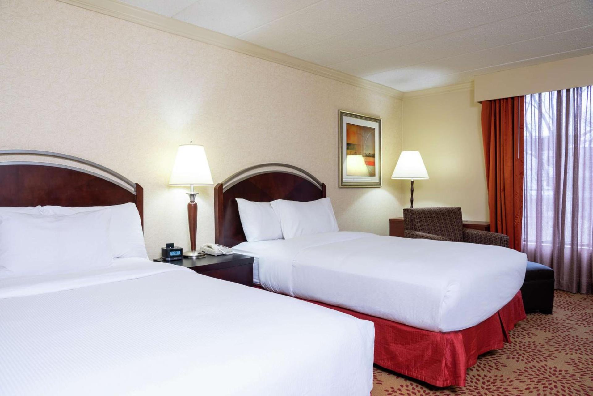 DoubleTree by Hilton Hotel Grand Rapids Airport photo 43