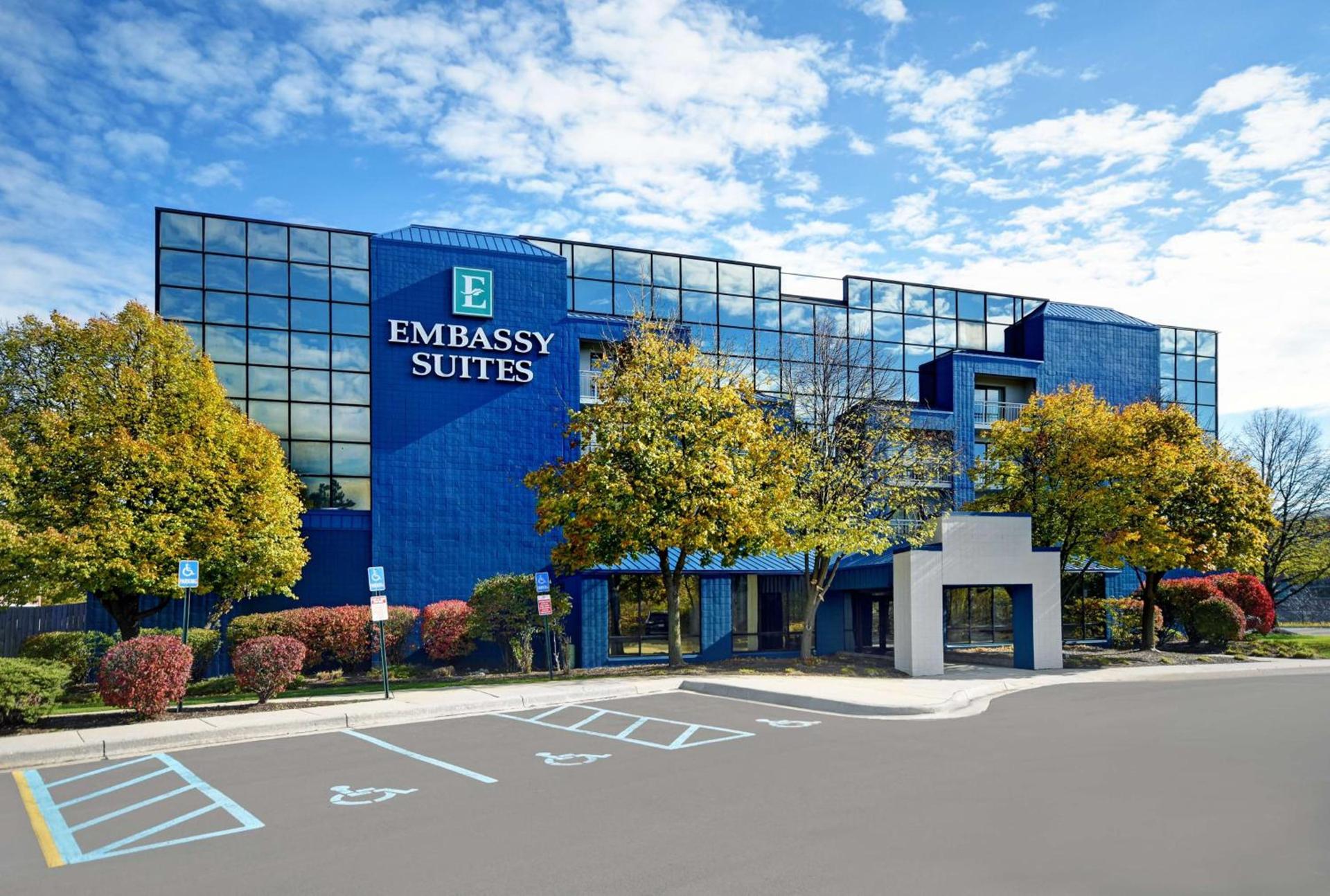 Embassy Suites by Hilton Detroit - Livonia/Novi — hotel in Livonia