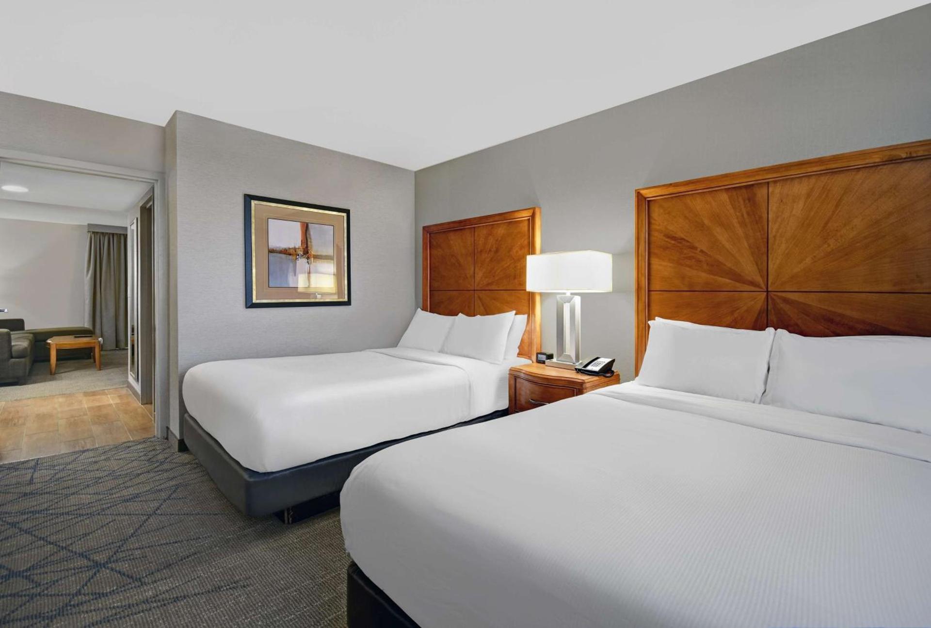 Embassy Suites by Hilton Detroit - Livonia/Novi photo 15
