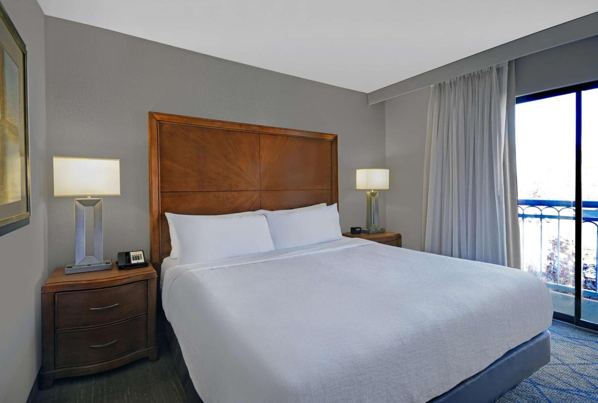 Embassy Suites by Hilton Detroit - Livonia/Novi photo 19