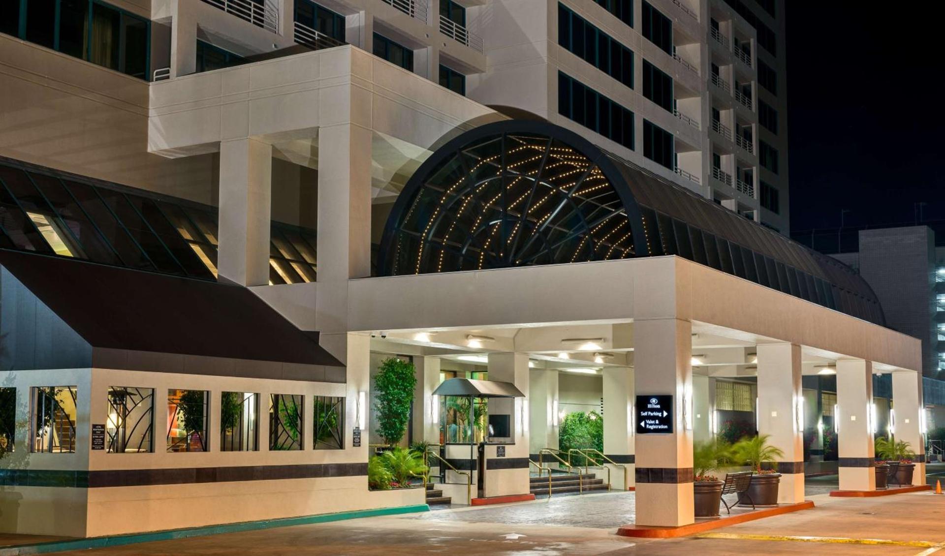 Hilton Woodland Hills/ Los Angeles photo 4