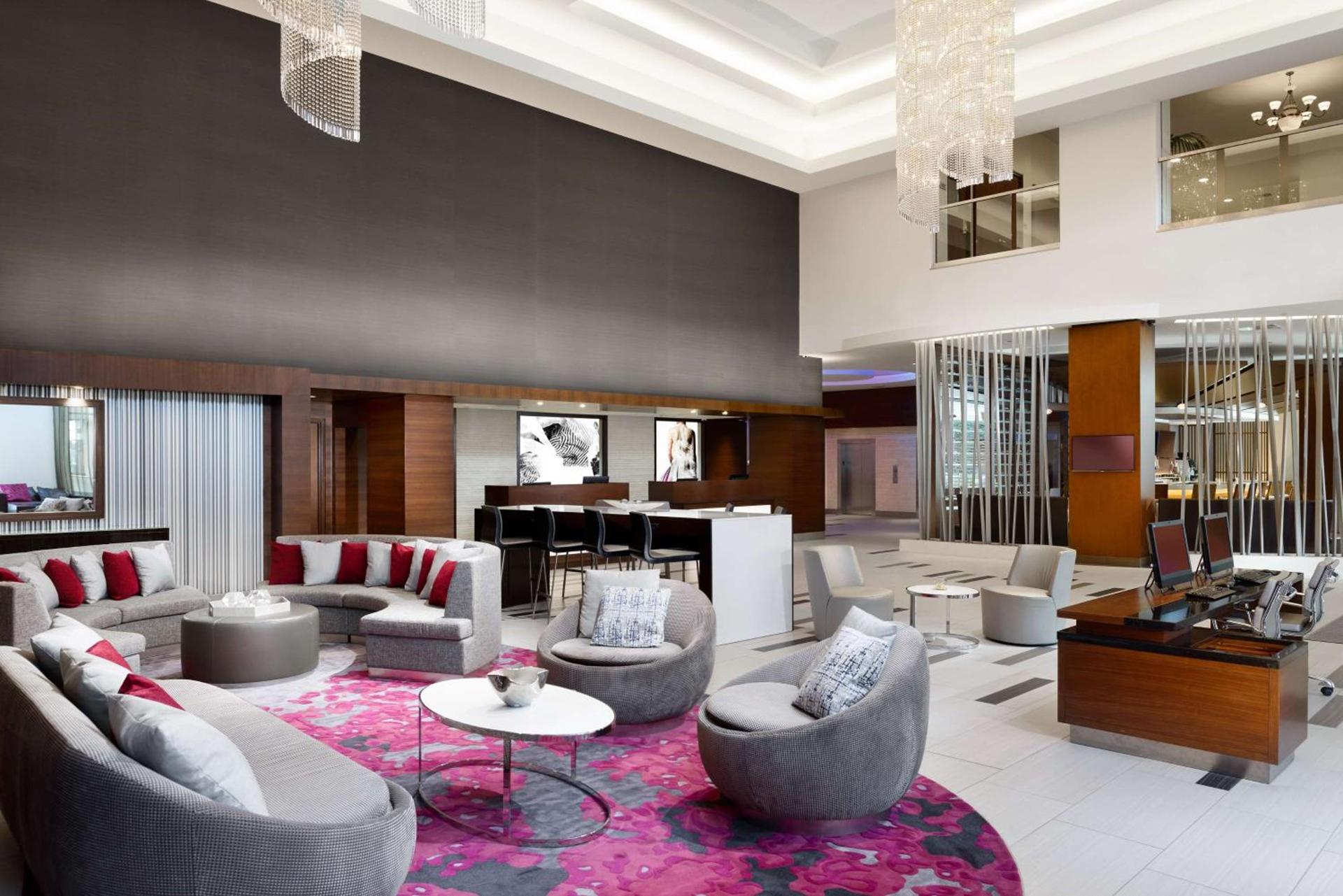 Hilton Woodland Hills/ Los Angeles photo 7