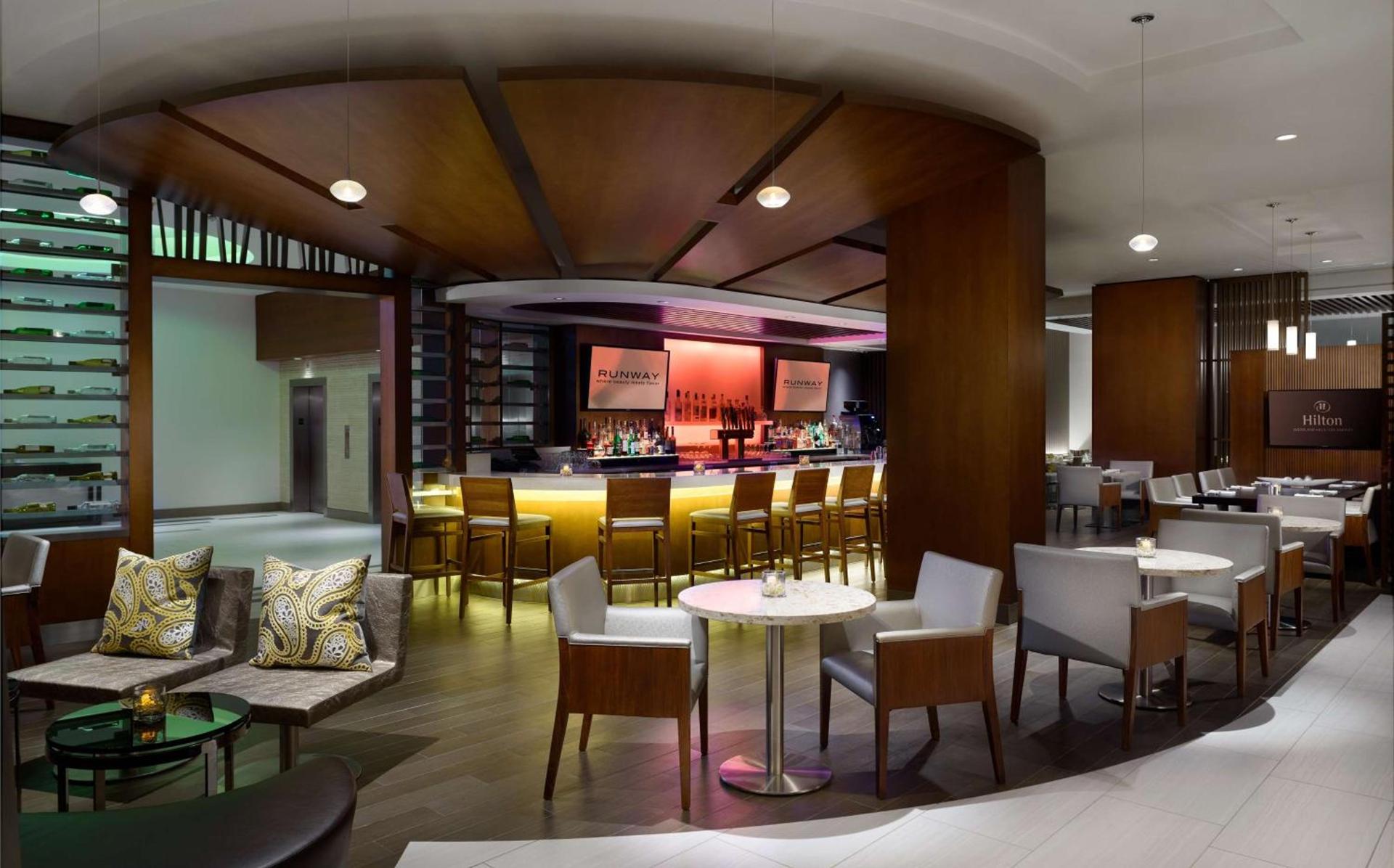 Hilton Woodland Hills/ Los Angeles photo 19