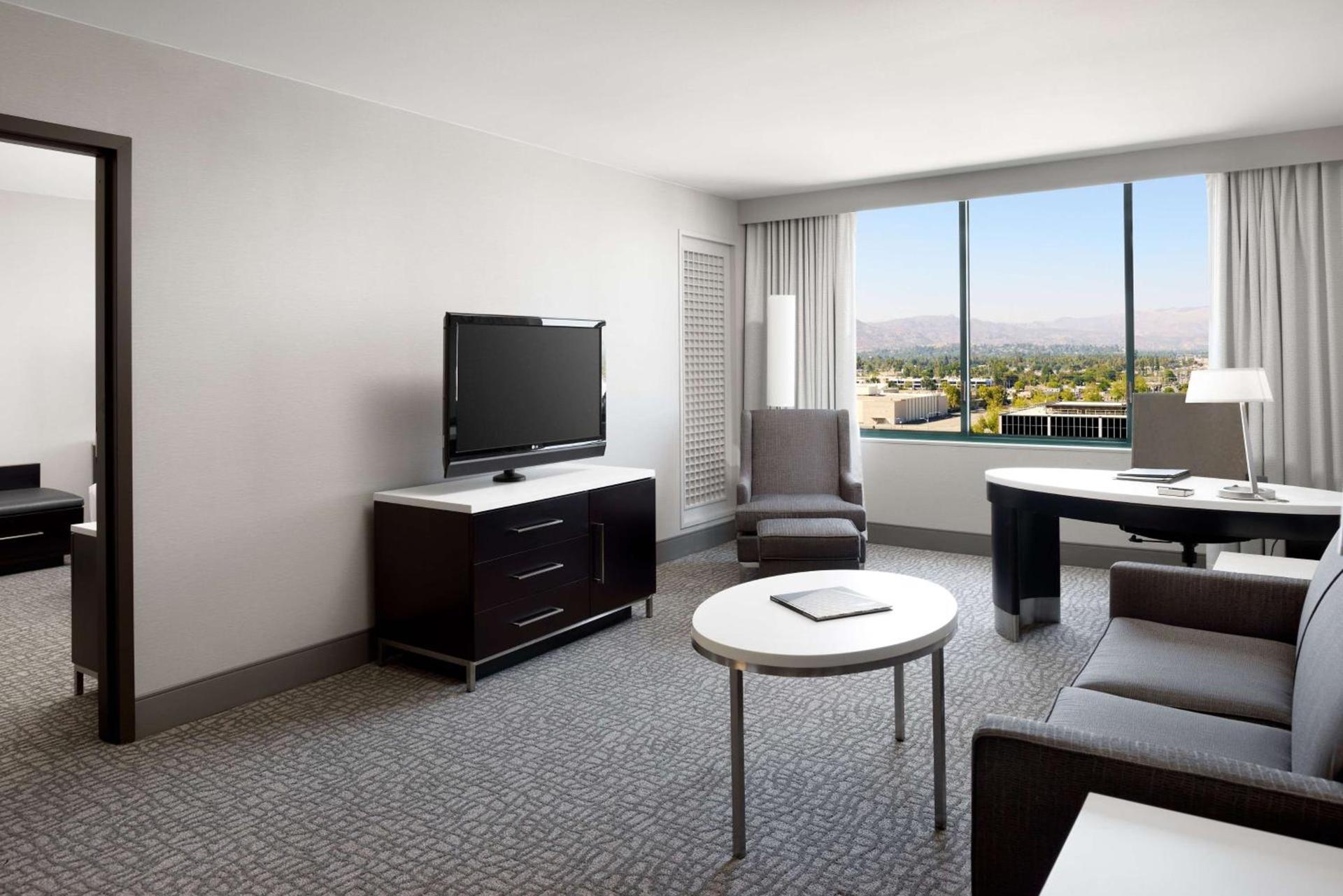 Hilton Woodland Hills/ Los Angeles photo 24