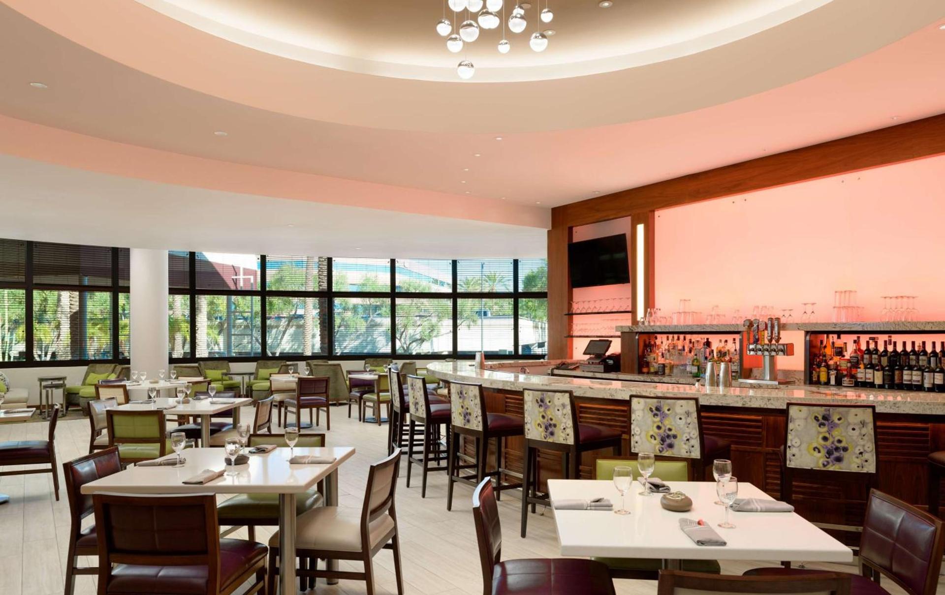 DoubleTree Suites by Hilton Phoenix photo 10