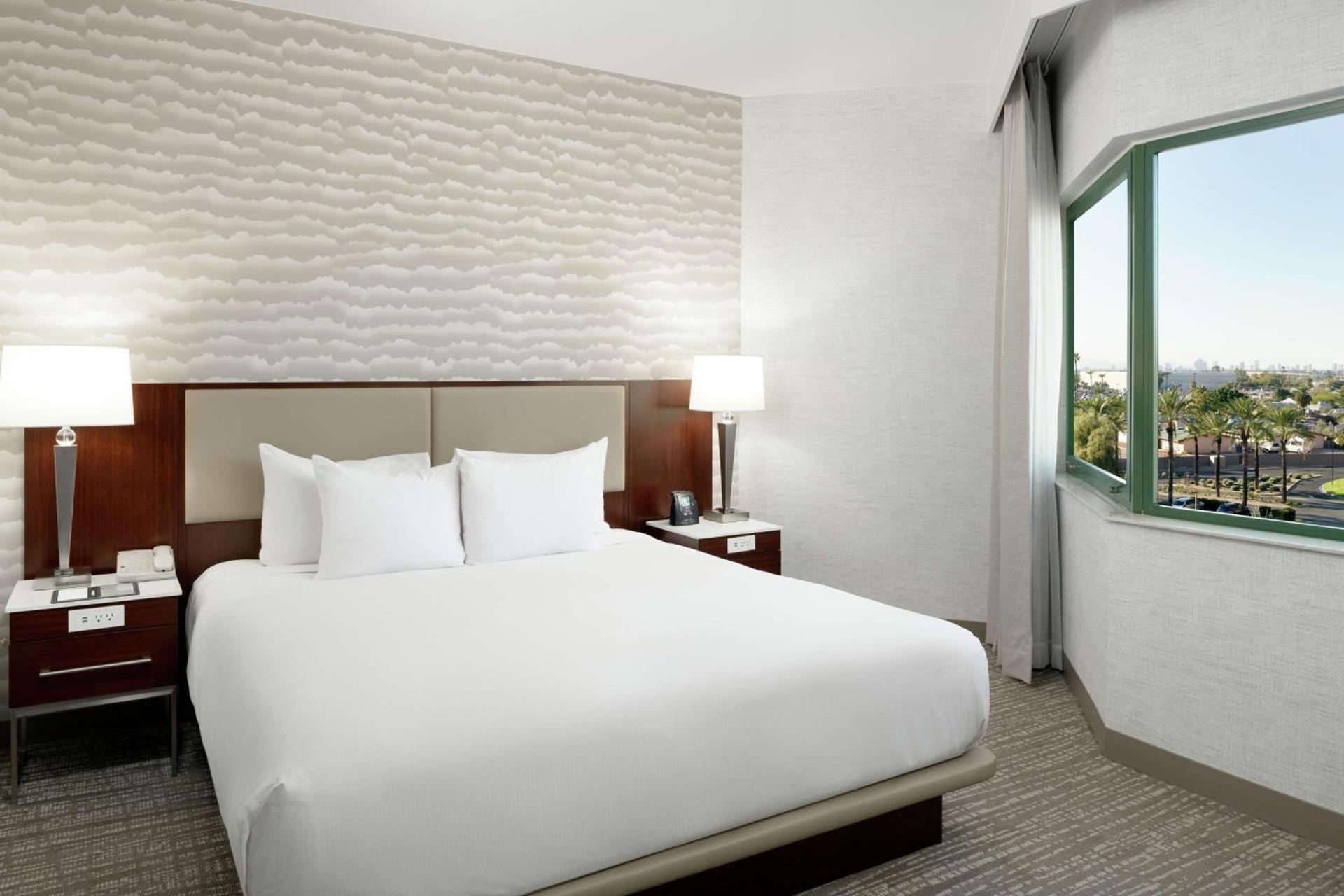 DoubleTree Suites by Hilton Phoenix photo 19