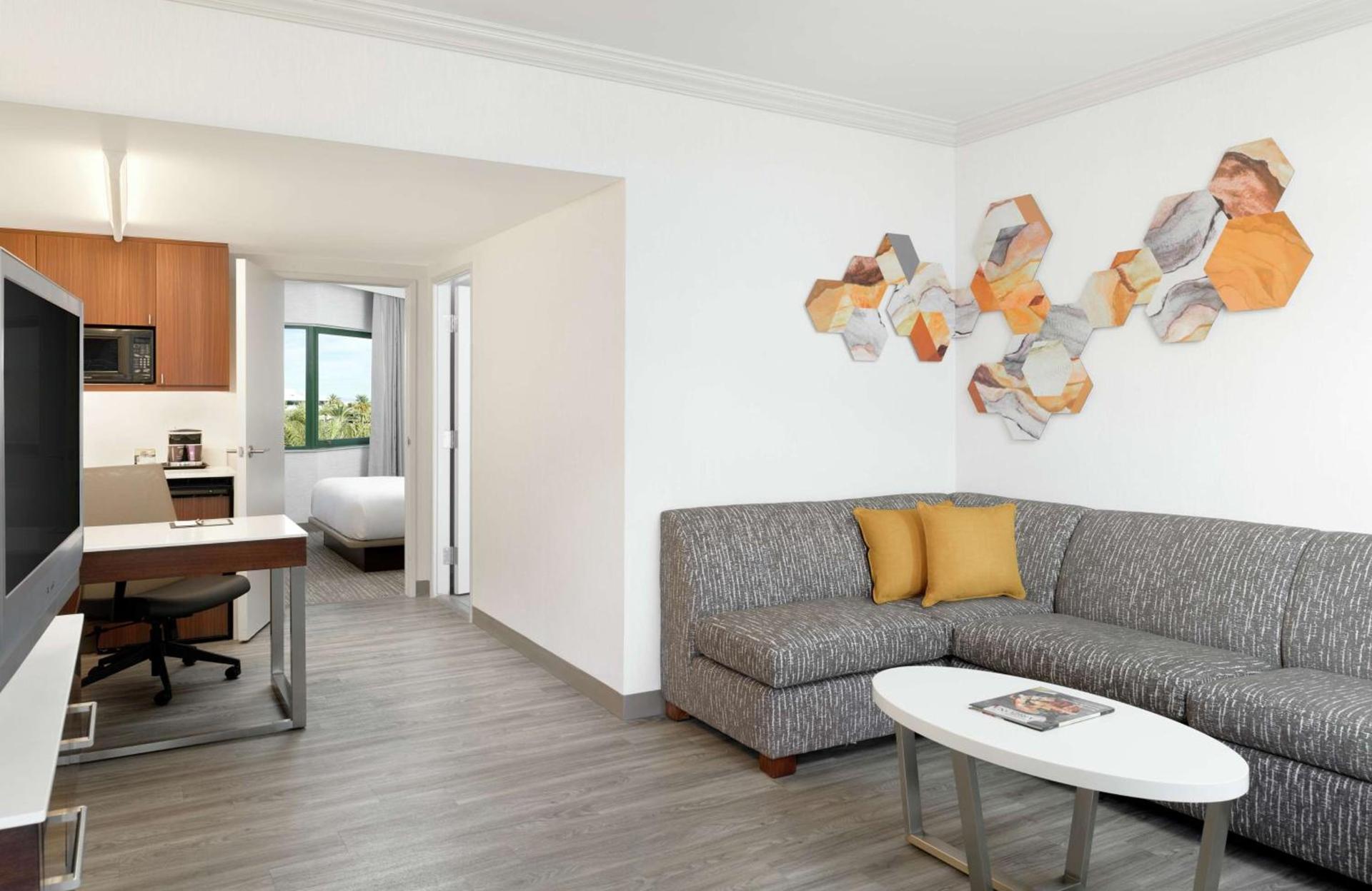 DoubleTree Suites by Hilton Phoenix photo 23