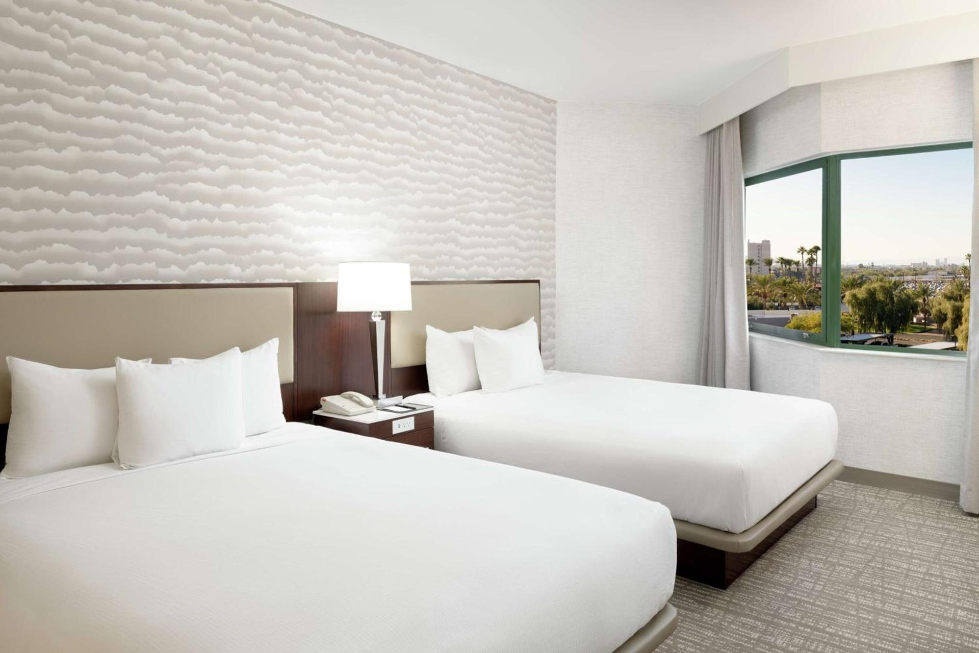 DoubleTree Suites by Hilton Phoenix photo 25