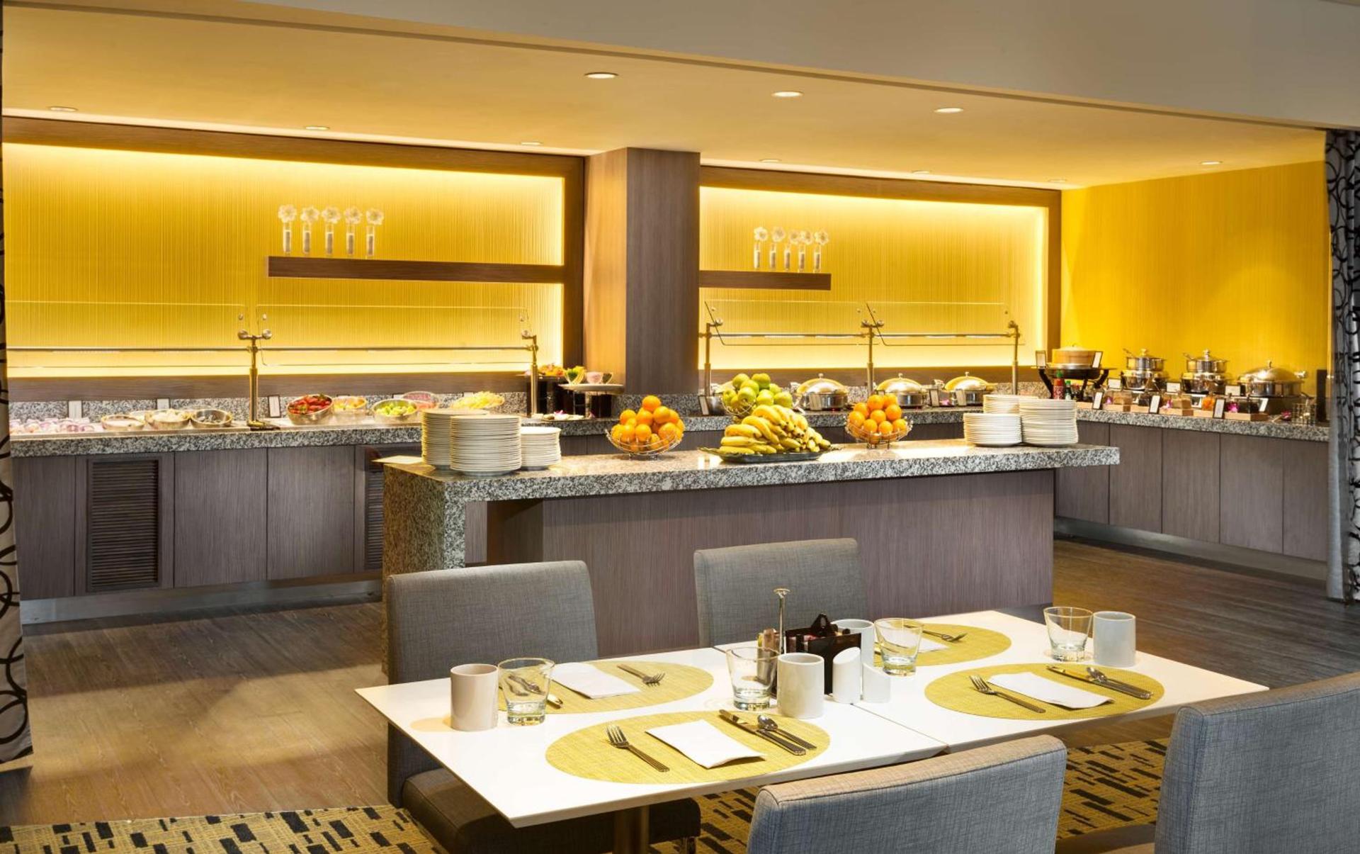Hilton San Francisco Airport Bayfront - No Resort Fee photo 12