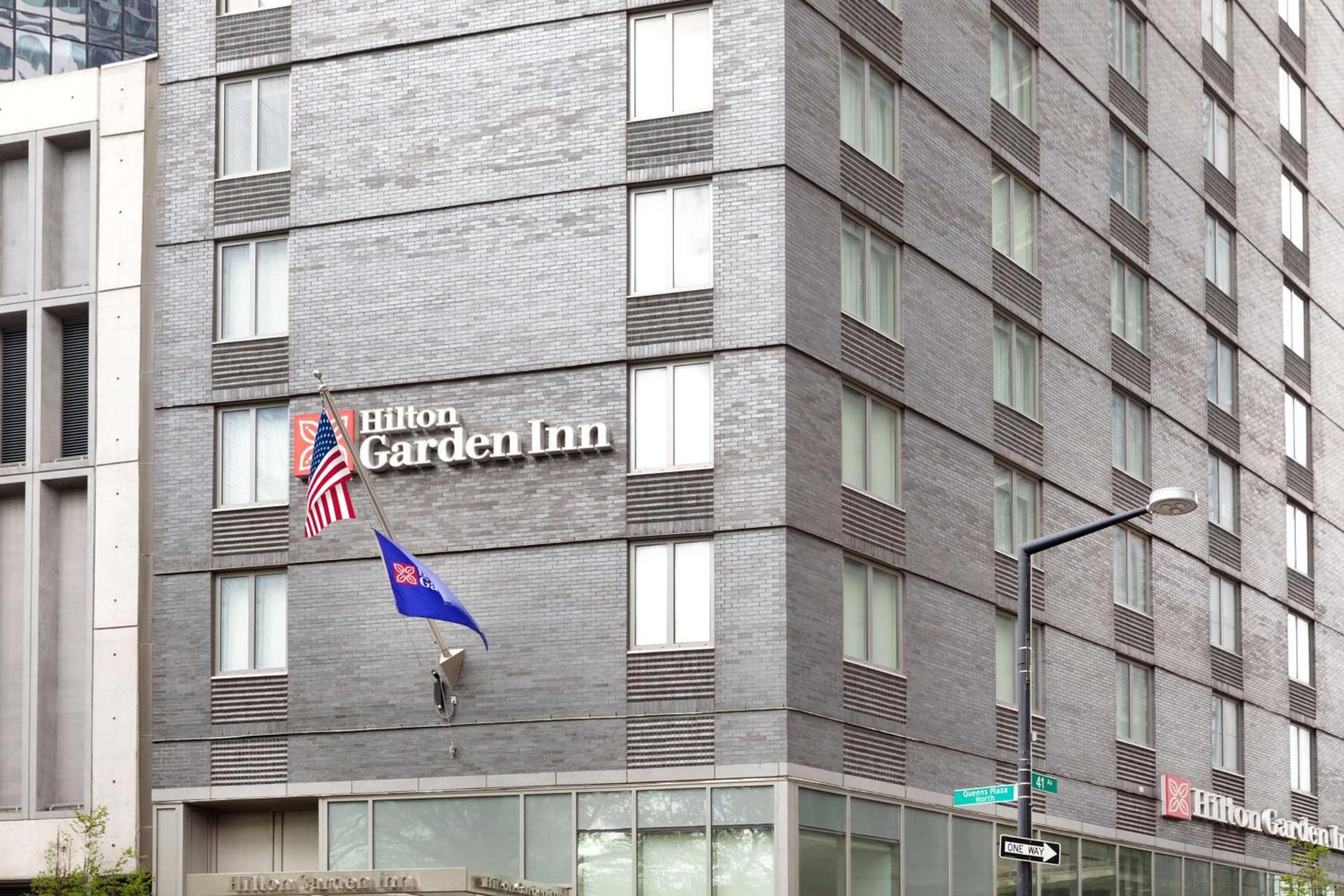 Hilton Garden Inn Long Island City photo 1