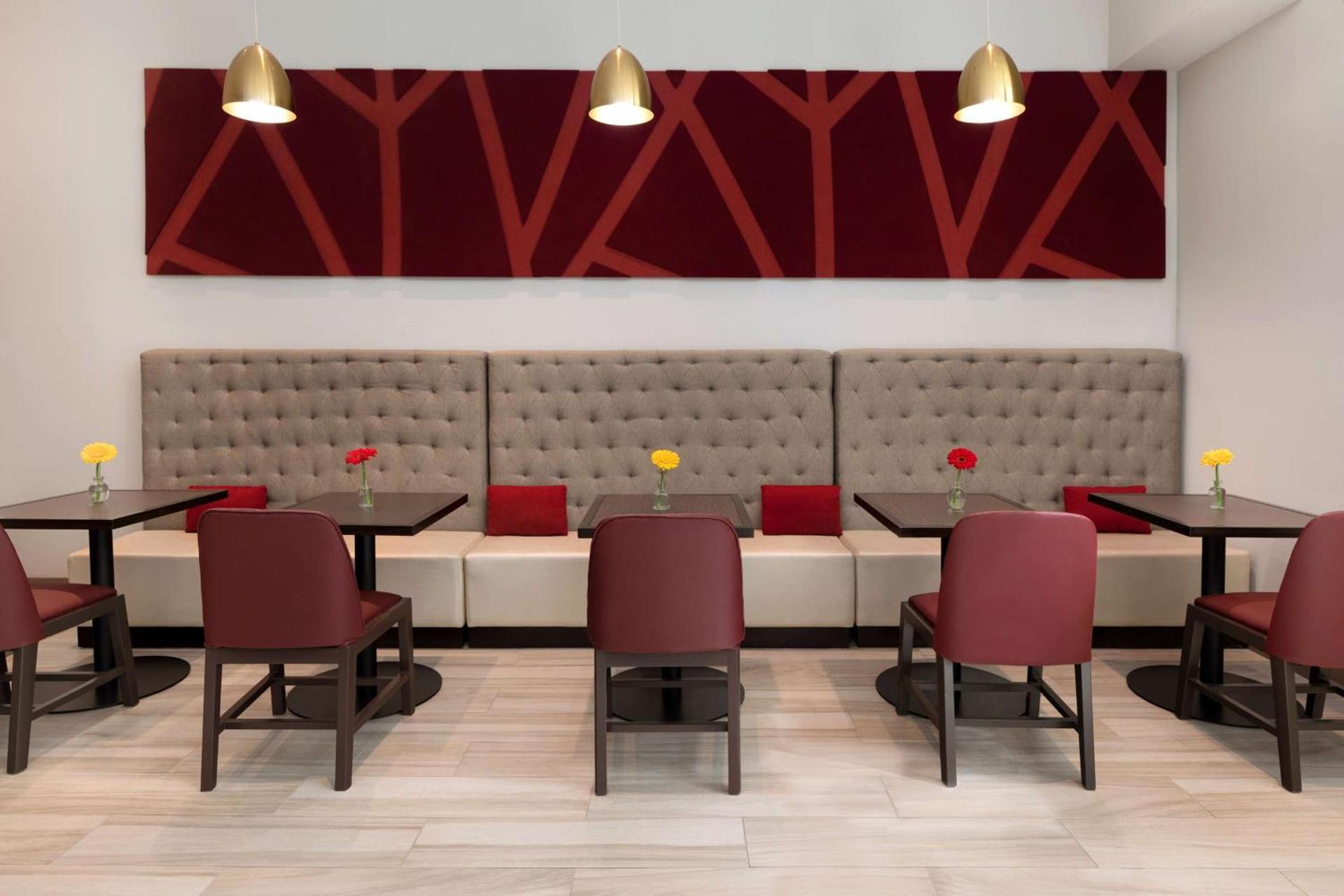 Hilton Garden Inn Long Island City photo 9