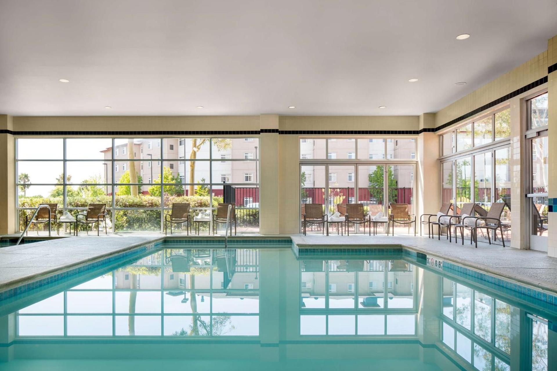 DoubleTree by Hilton San Francisco Airport North Bayfront photo 6
