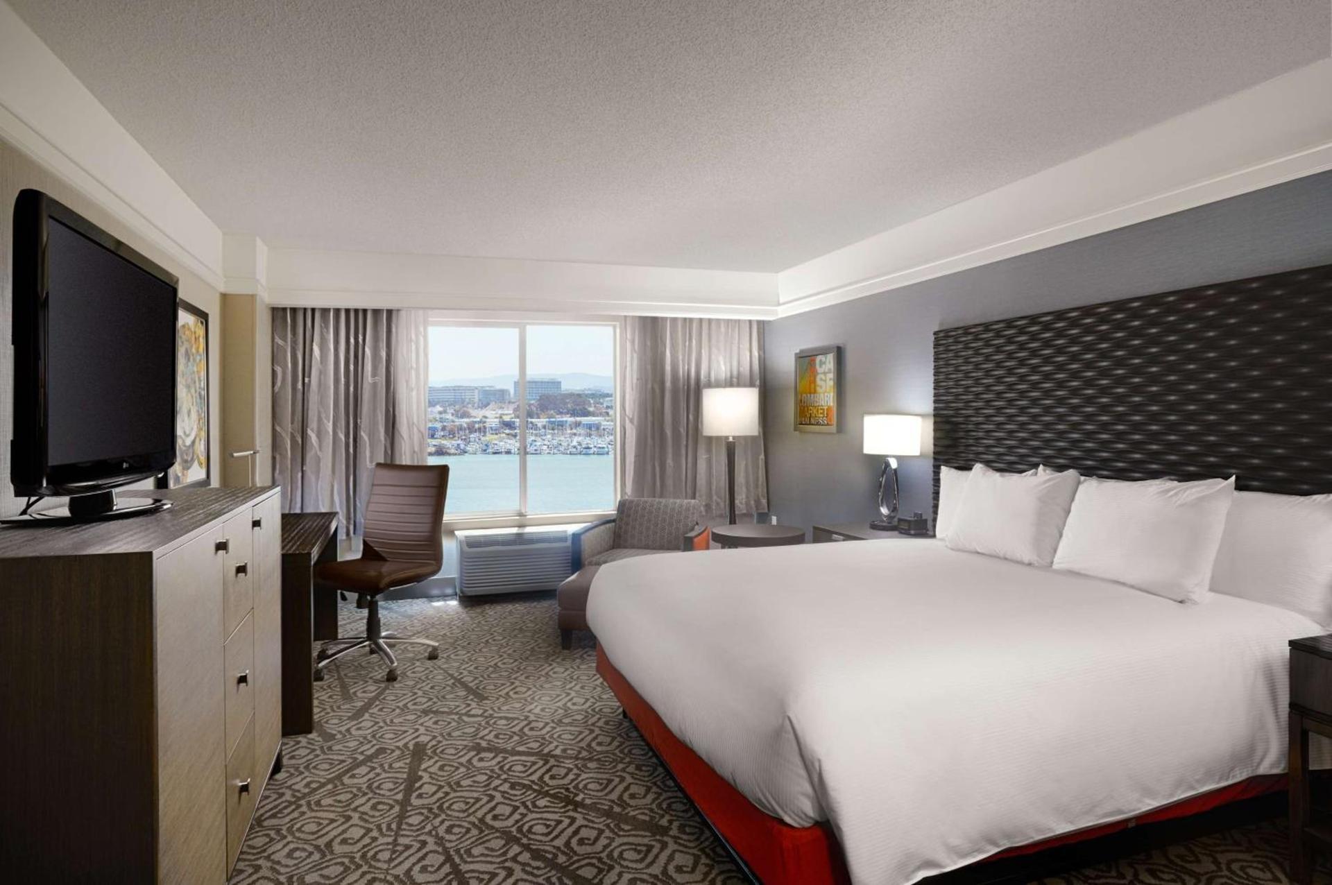DoubleTree by Hilton San Francisco Airport North Bayfront photo 40