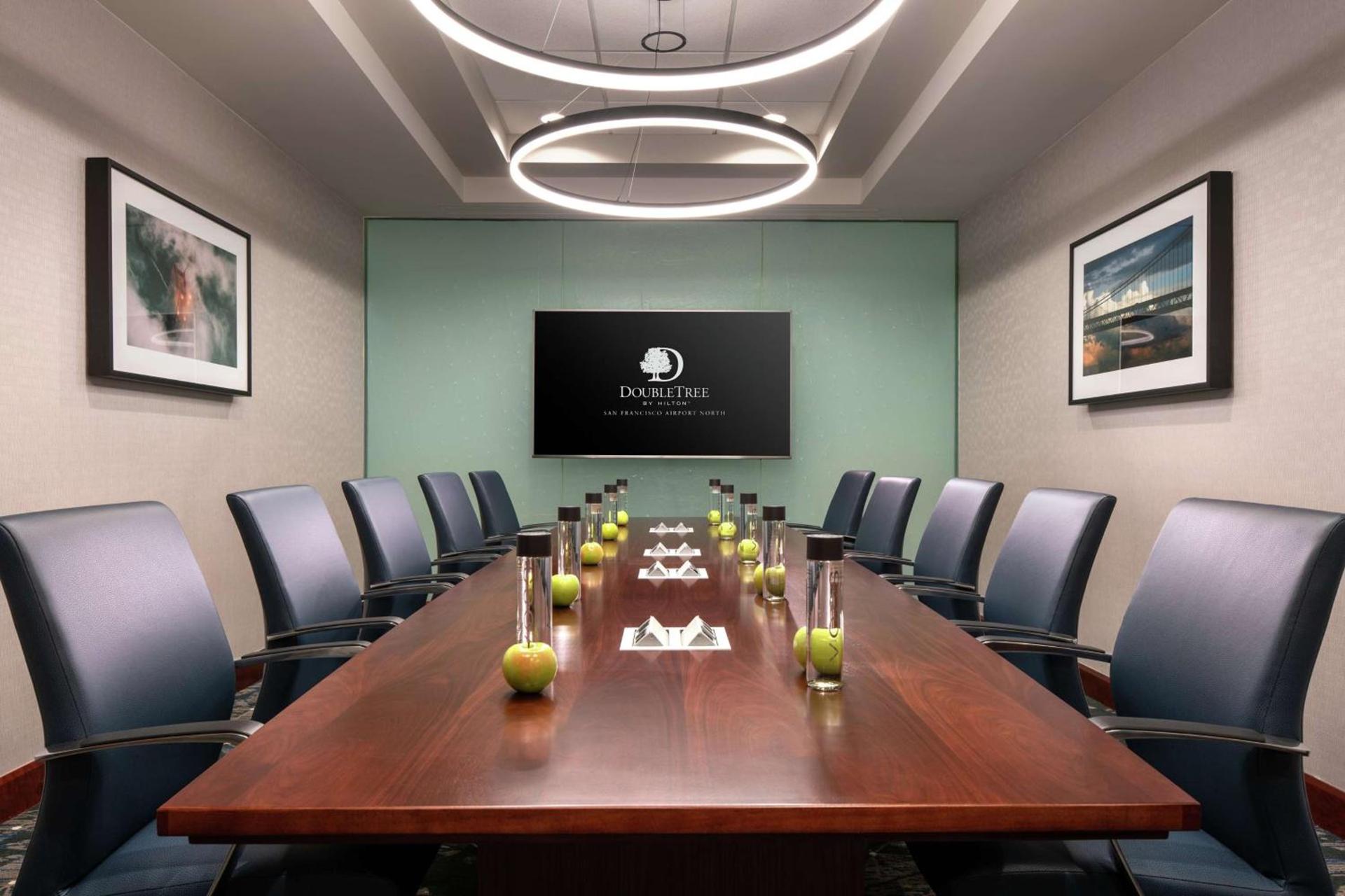 DoubleTree by Hilton San Francisco Airport North Bayfront photo 45
