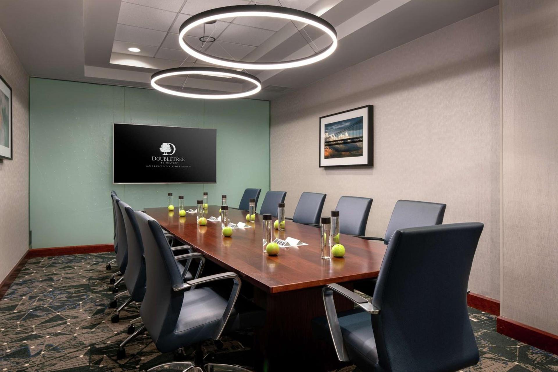 DoubleTree by Hilton San Francisco Airport North Bayfront photo 49