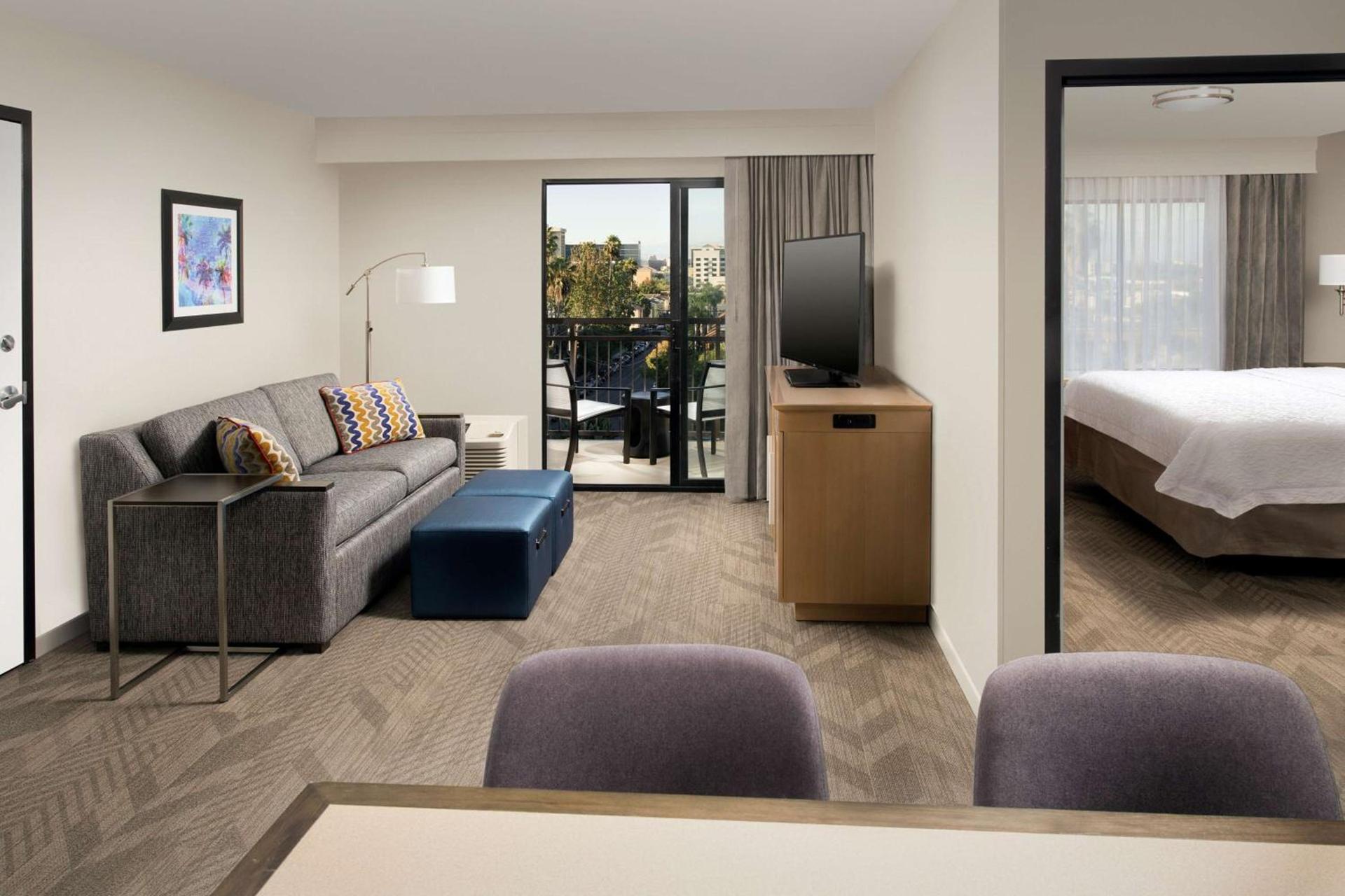 Hampton Inn & Suites Anaheim Garden Grove photo 27