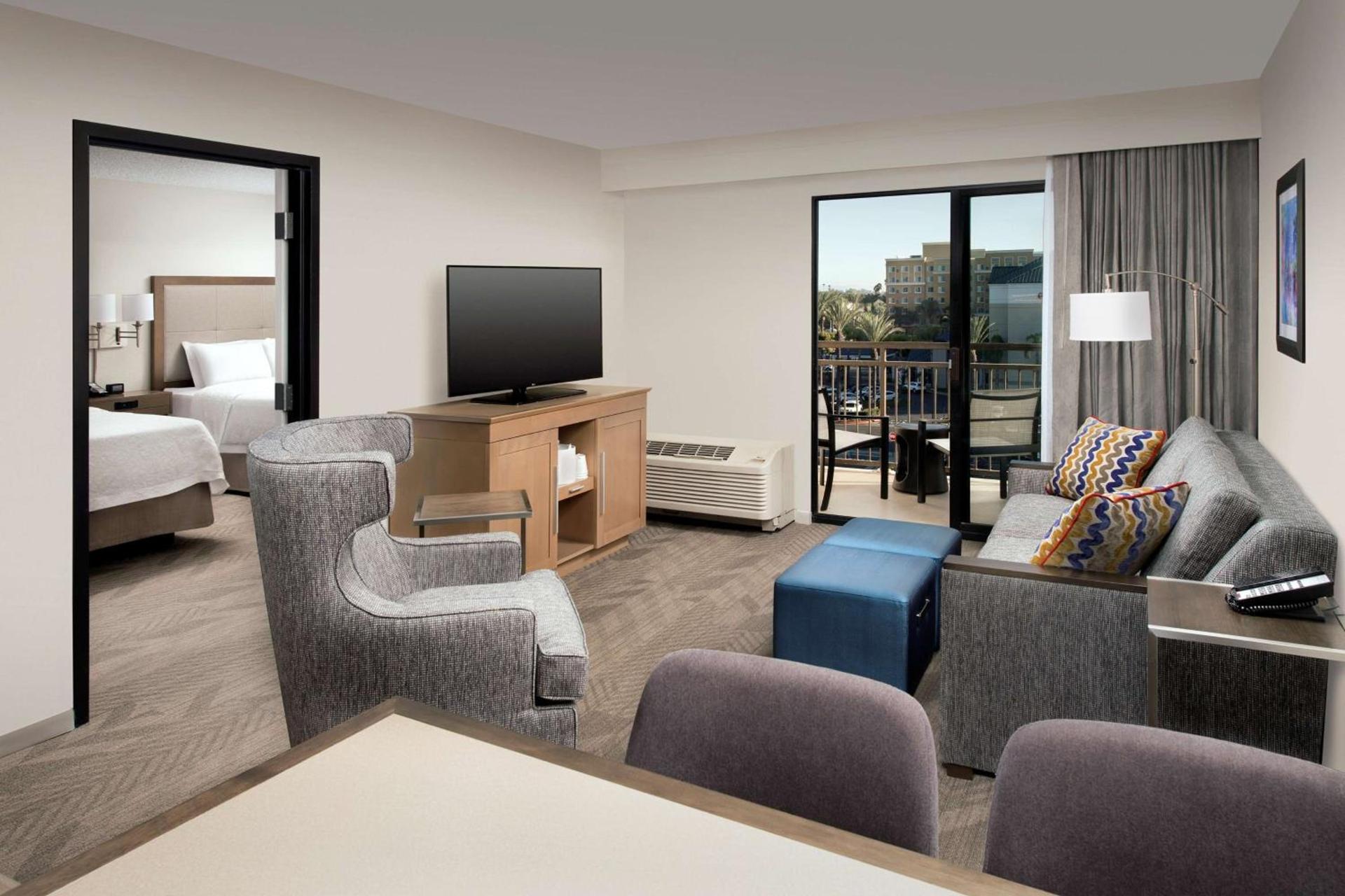 Hampton Inn & Suites Anaheim Garden Grove photo 29