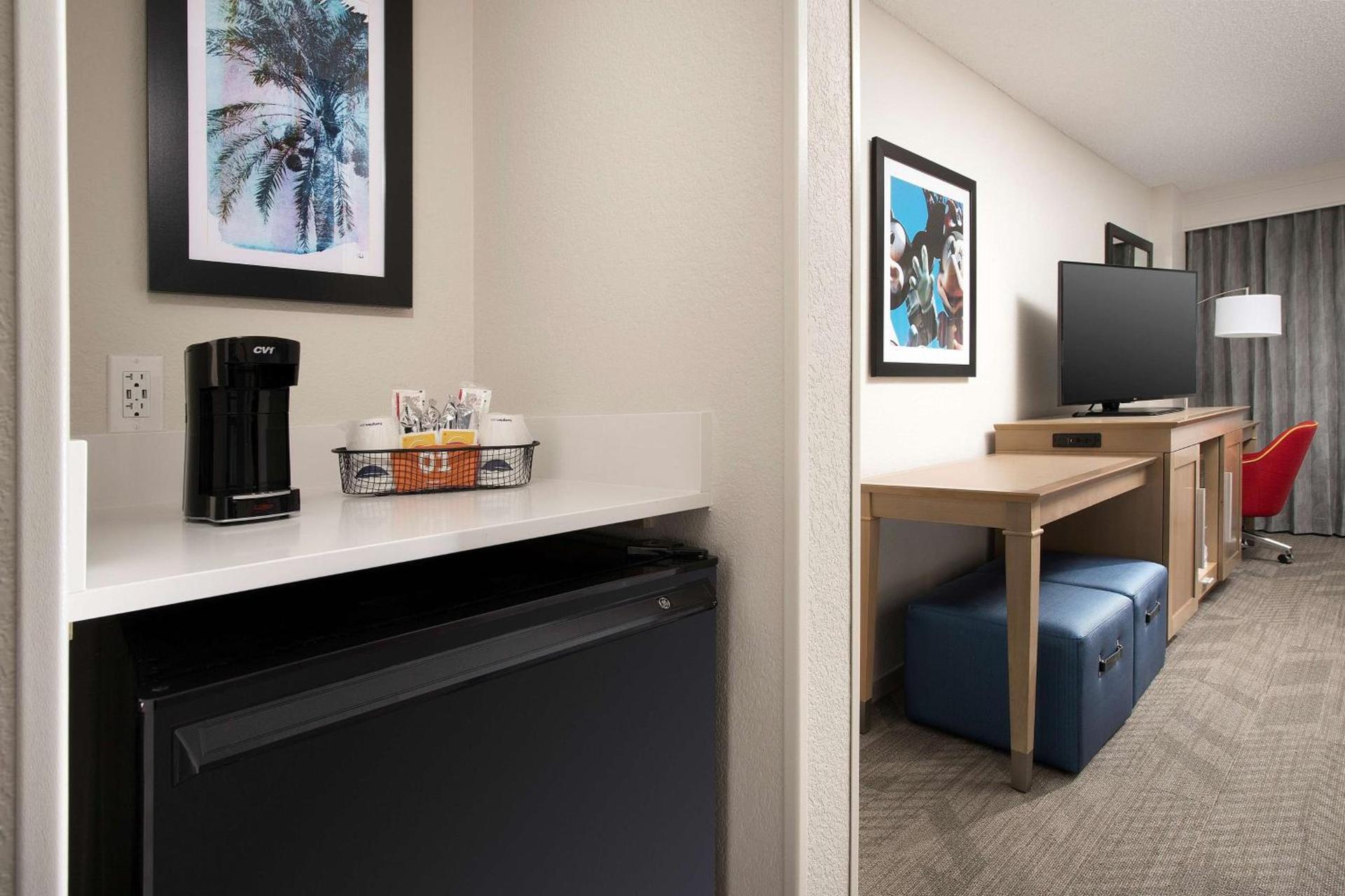 Hampton Inn & Suites Anaheim Garden Grove photo 34