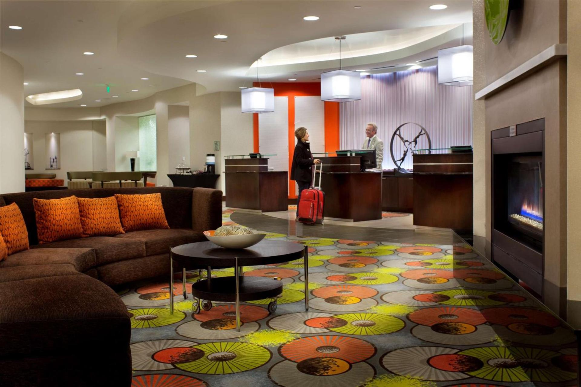 Hilton Garden Inn Denver/Cherry Creek photo 8