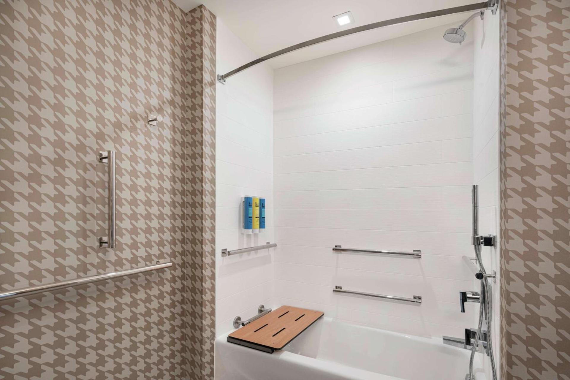 Home2 Suites By Hilton Denver Downtown Convention Center photo 21