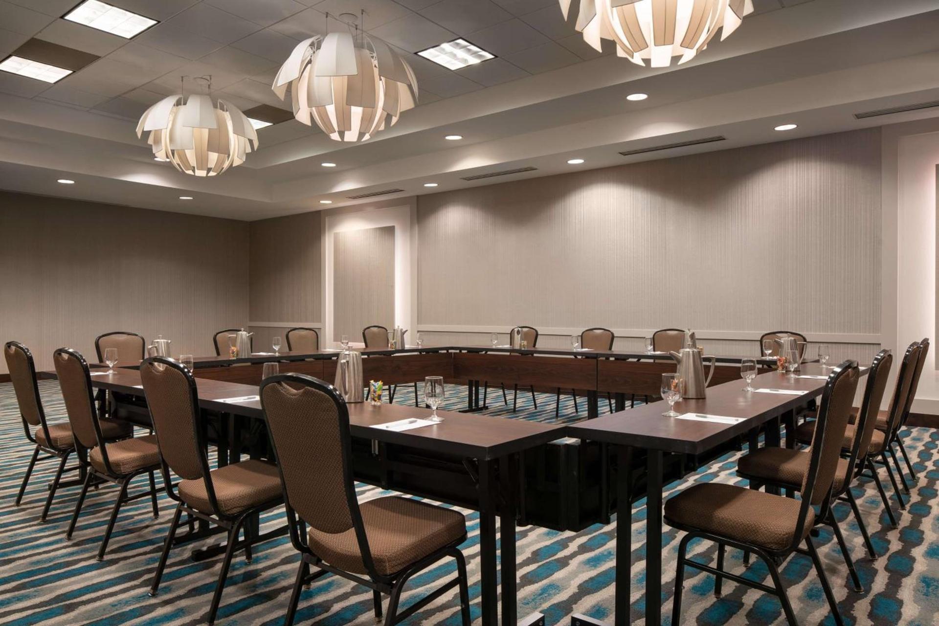 Hilton Garden Inn Denver/Cherry Creek photo 38