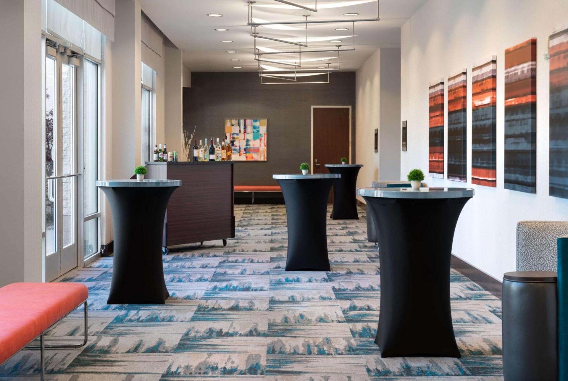 Hilton Garden Inn Denver/Cherry Creek photo 39