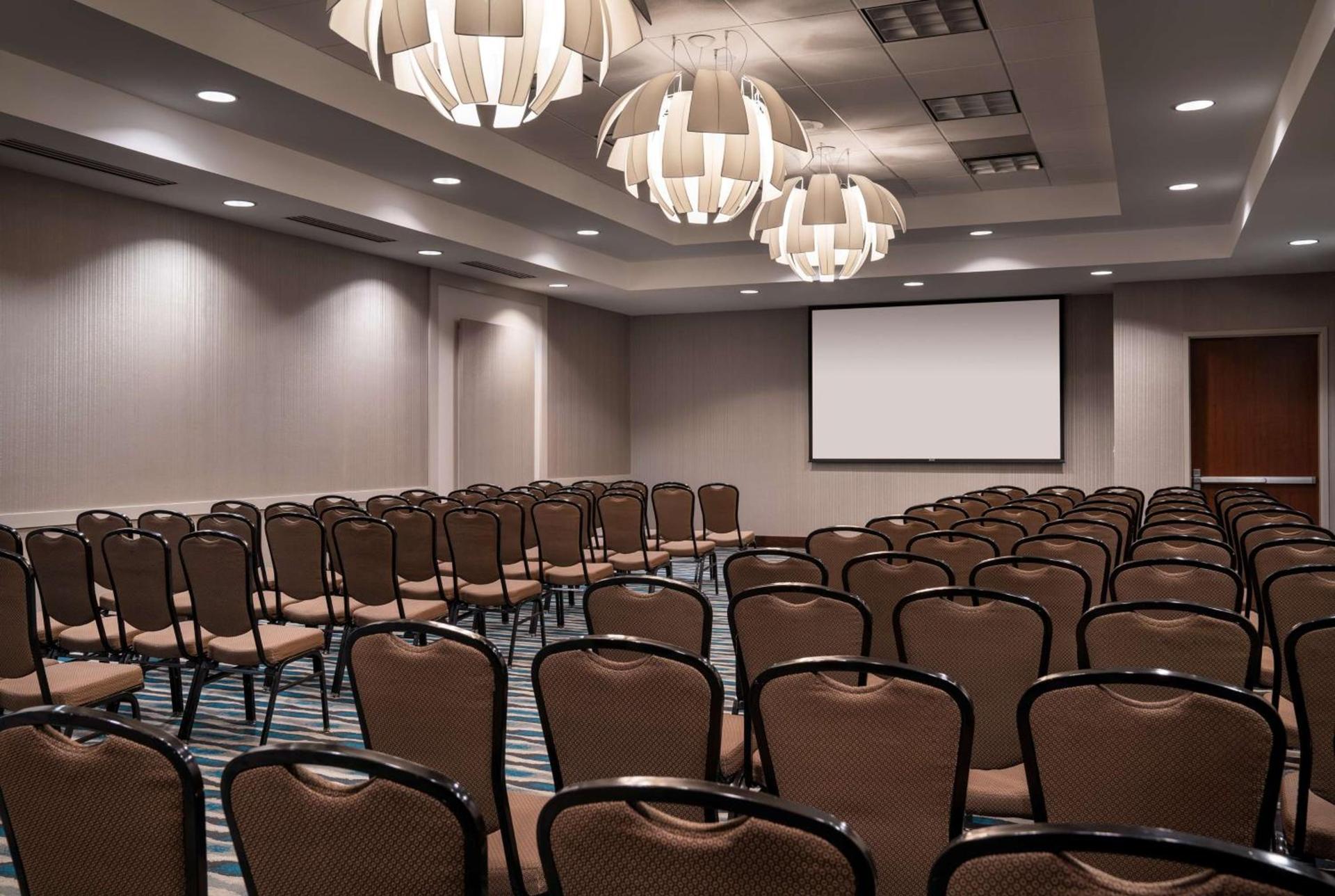 Hilton Garden Inn Denver/Cherry Creek photo 41