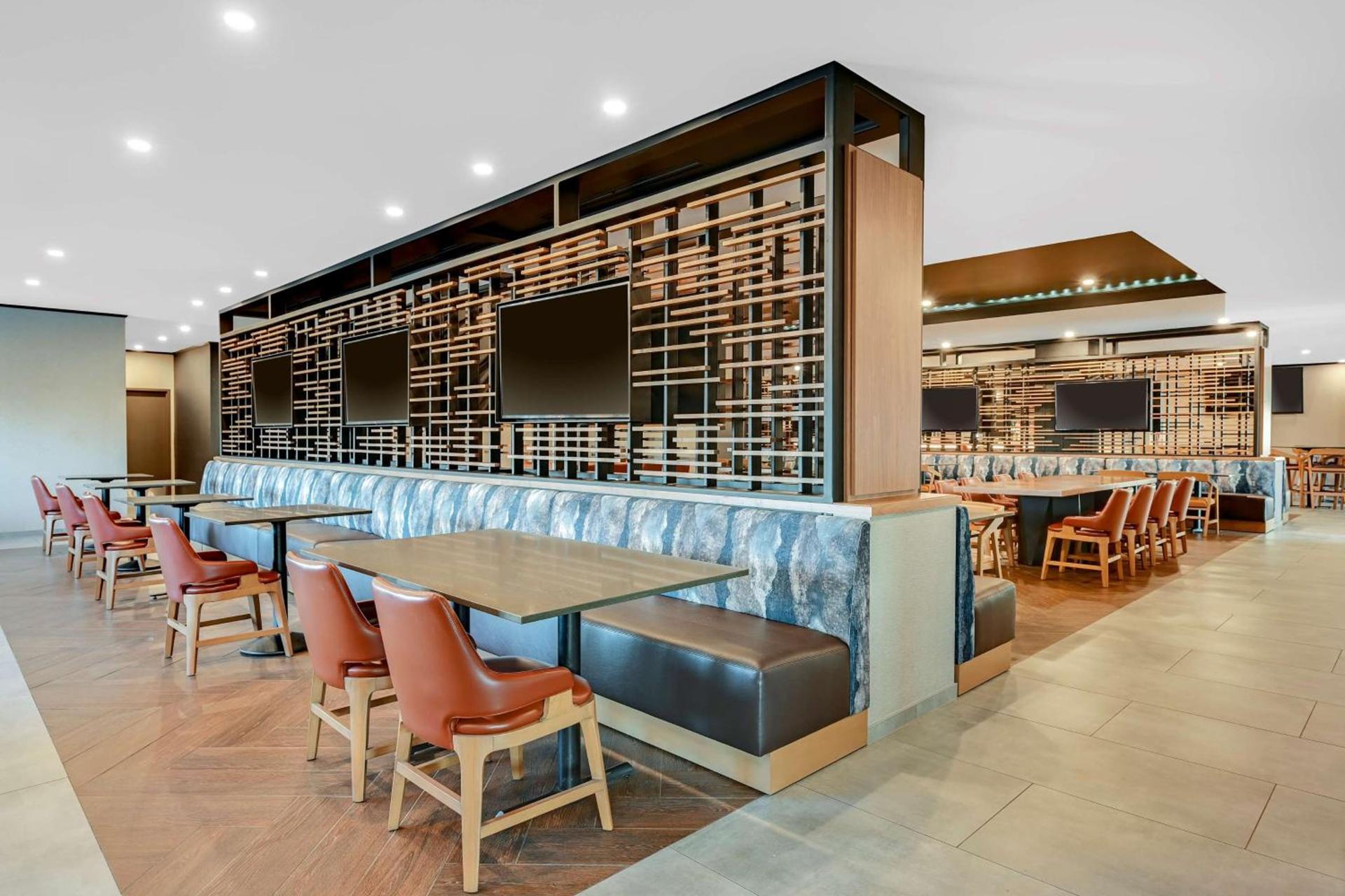 DoubleTree by Hilton Denver International Airport, CO photo 5