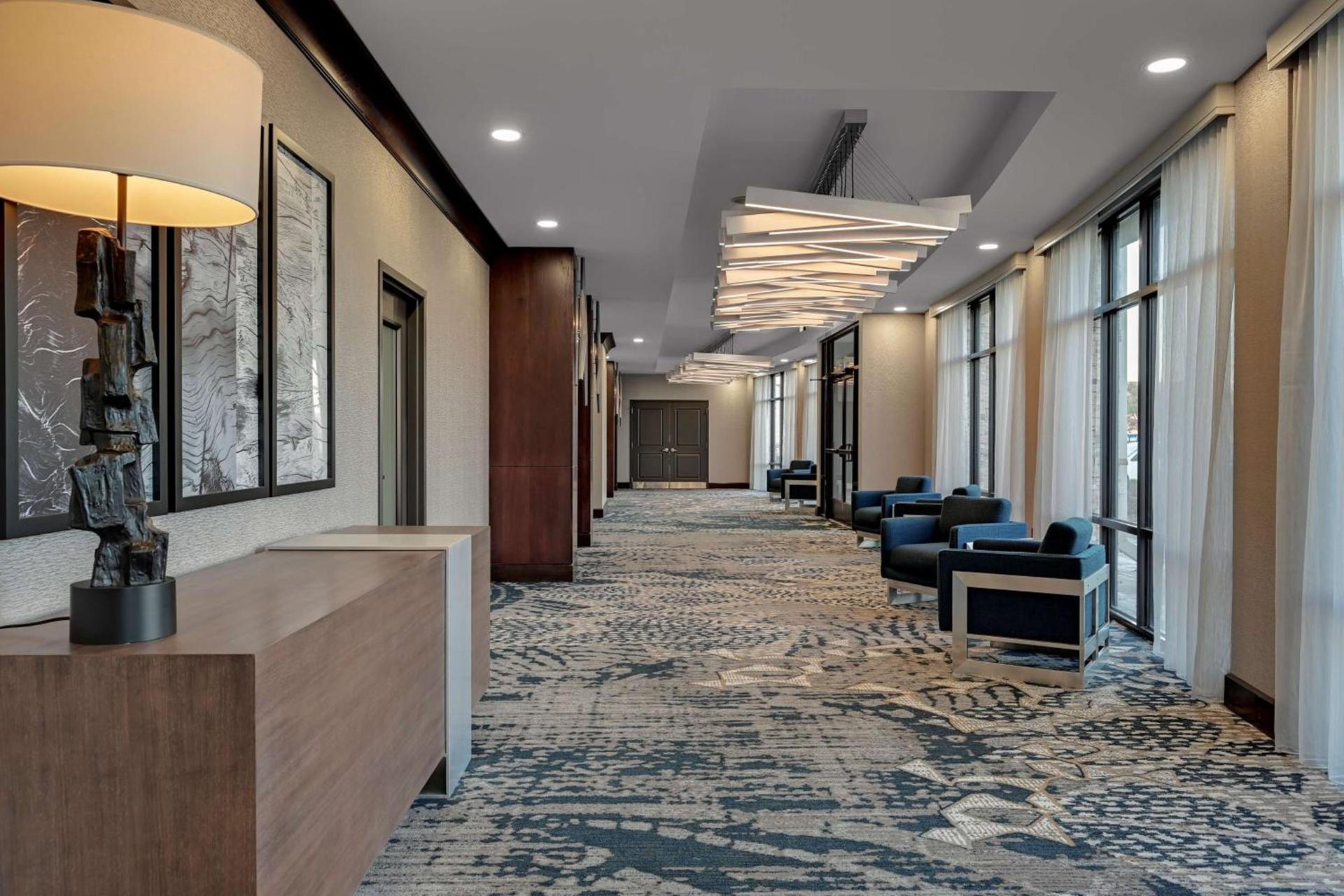 DoubleTree by Hilton Denver International Airport, CO photo 14