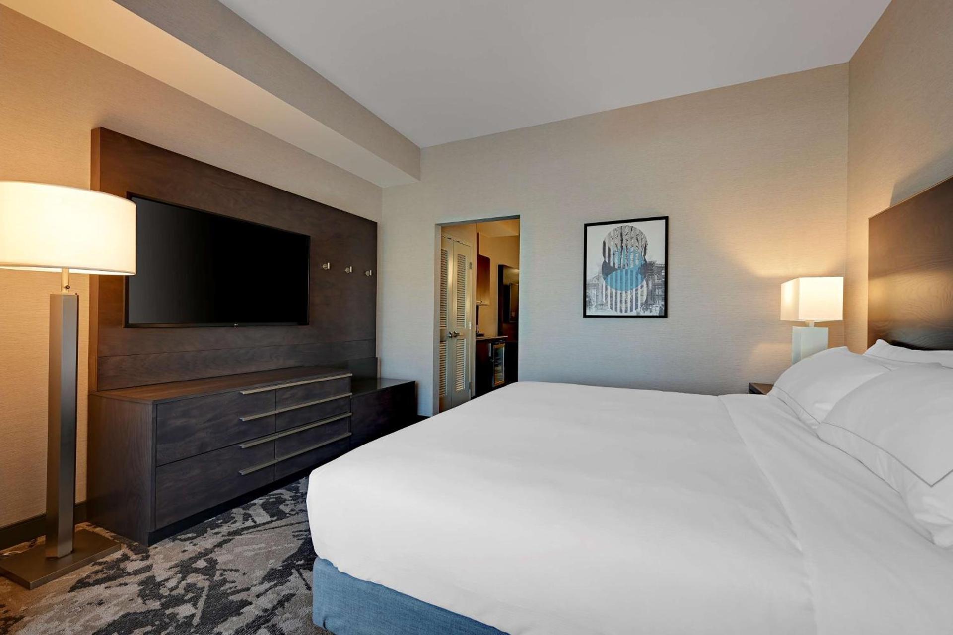DoubleTree by Hilton Denver International Airport, CO photo 17
