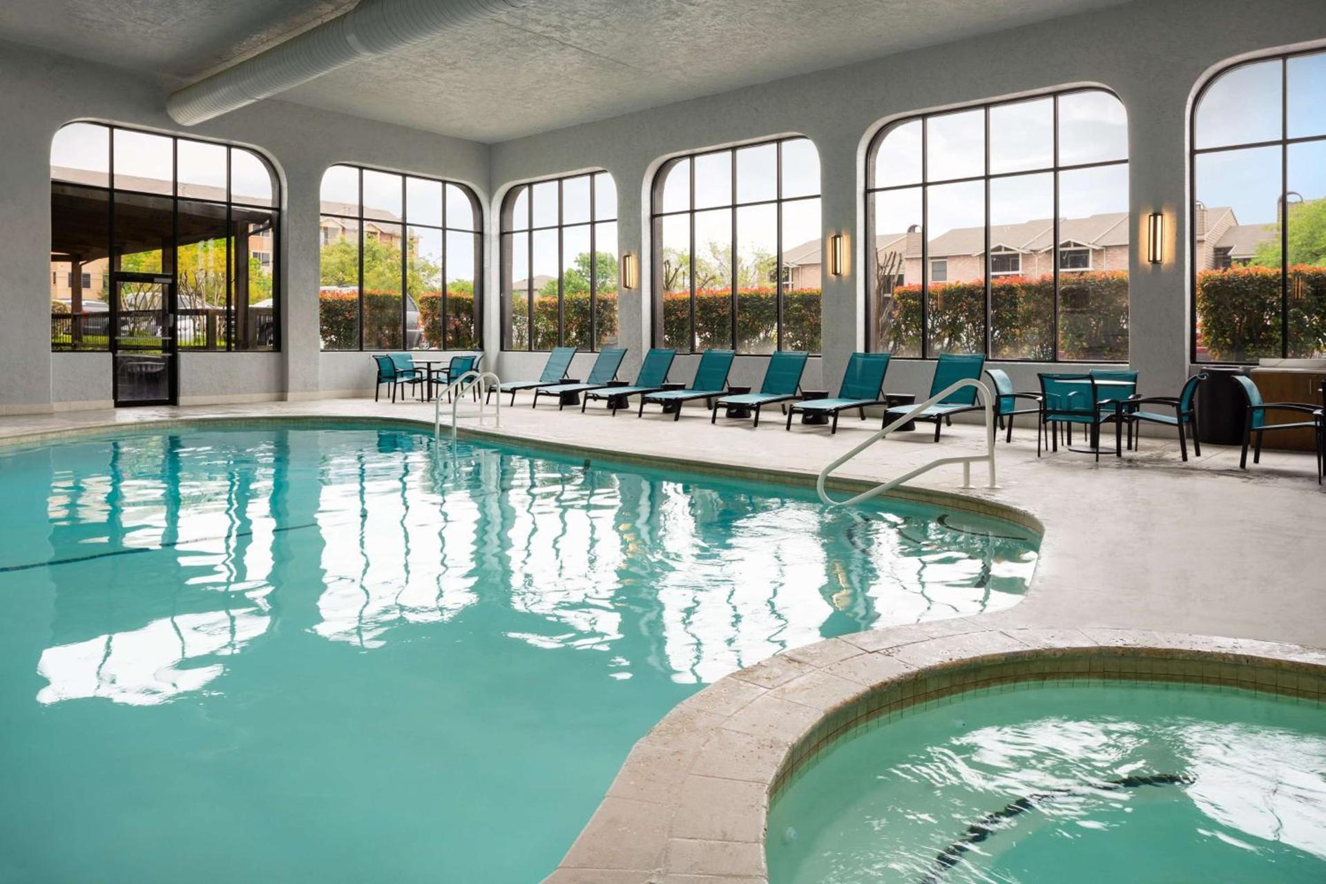 Embassy Suites by Hilton Austin Central photo 7
