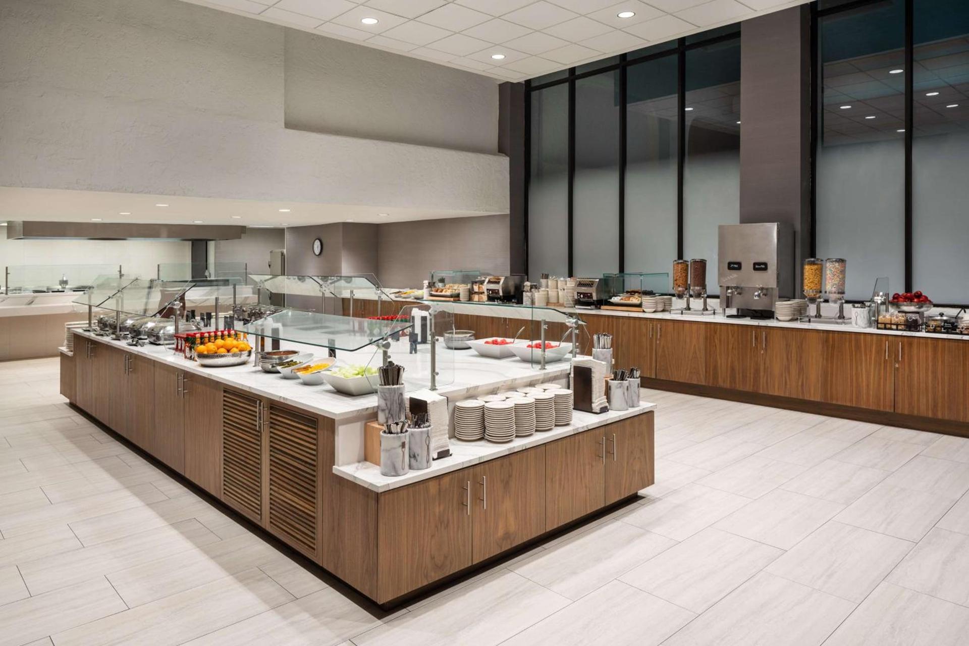 Embassy Suites by Hilton Austin Central photo 10