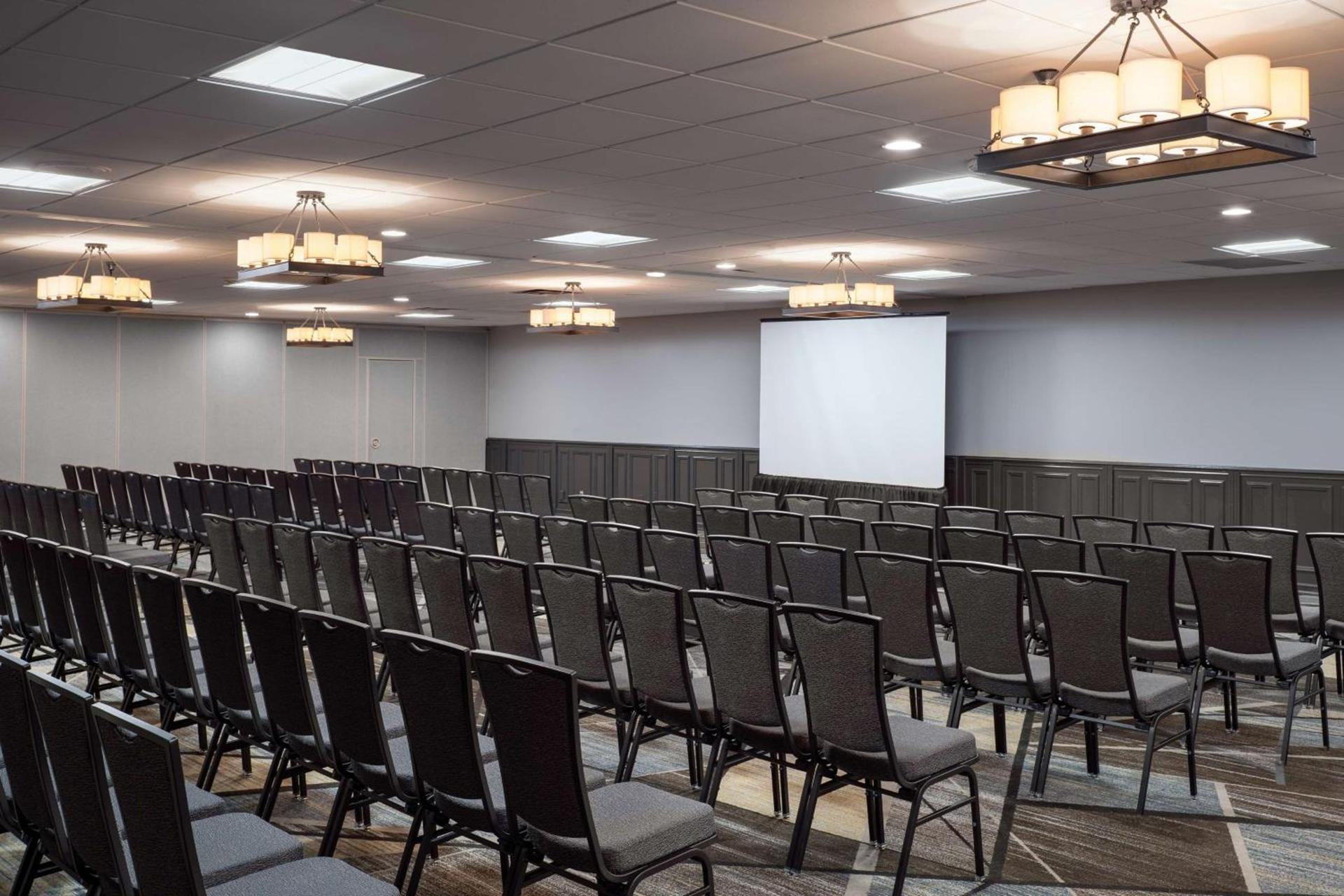 Embassy Suites by Hilton Austin Central photo 36