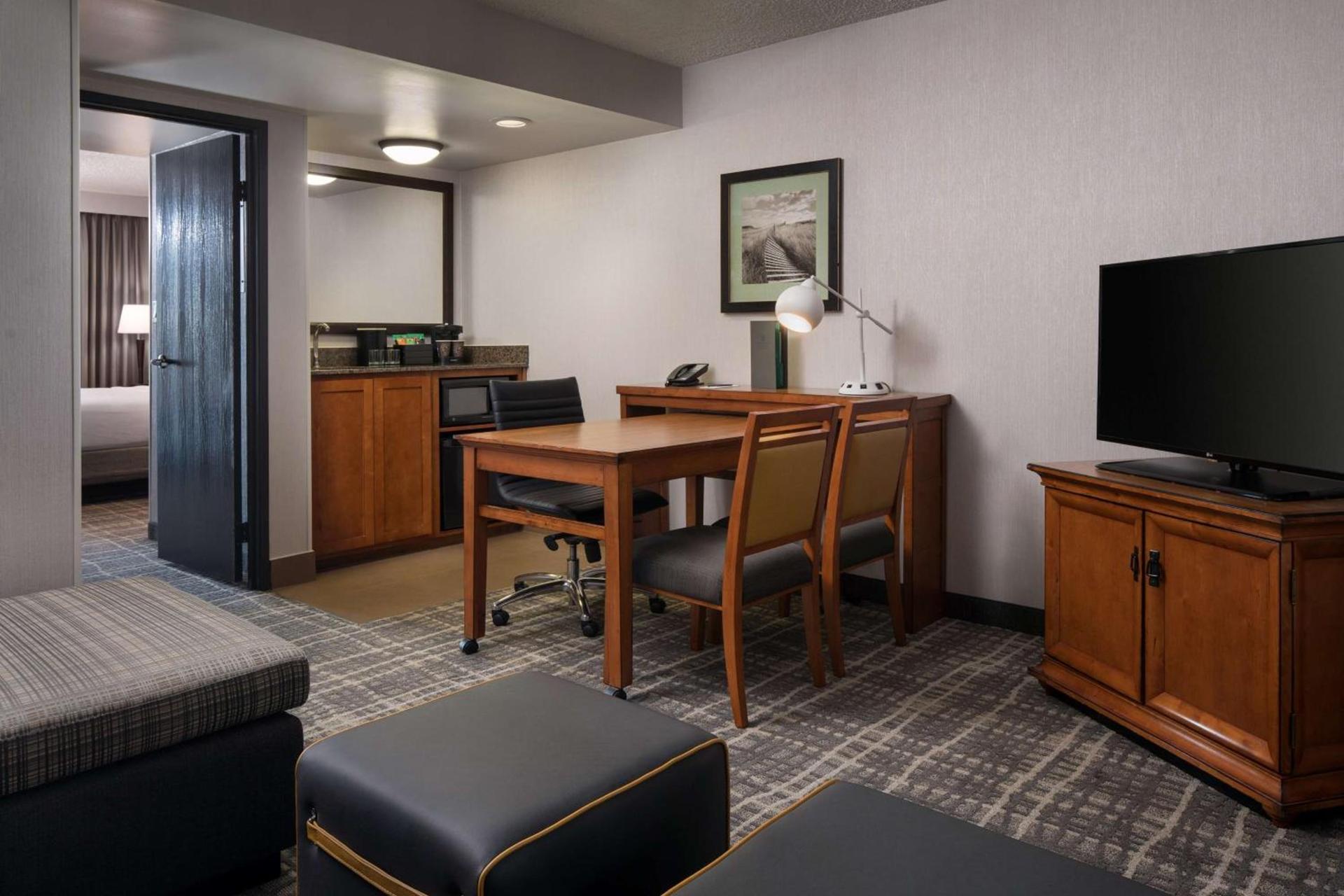 Embassy Suites by Hilton Austin Central photo 32