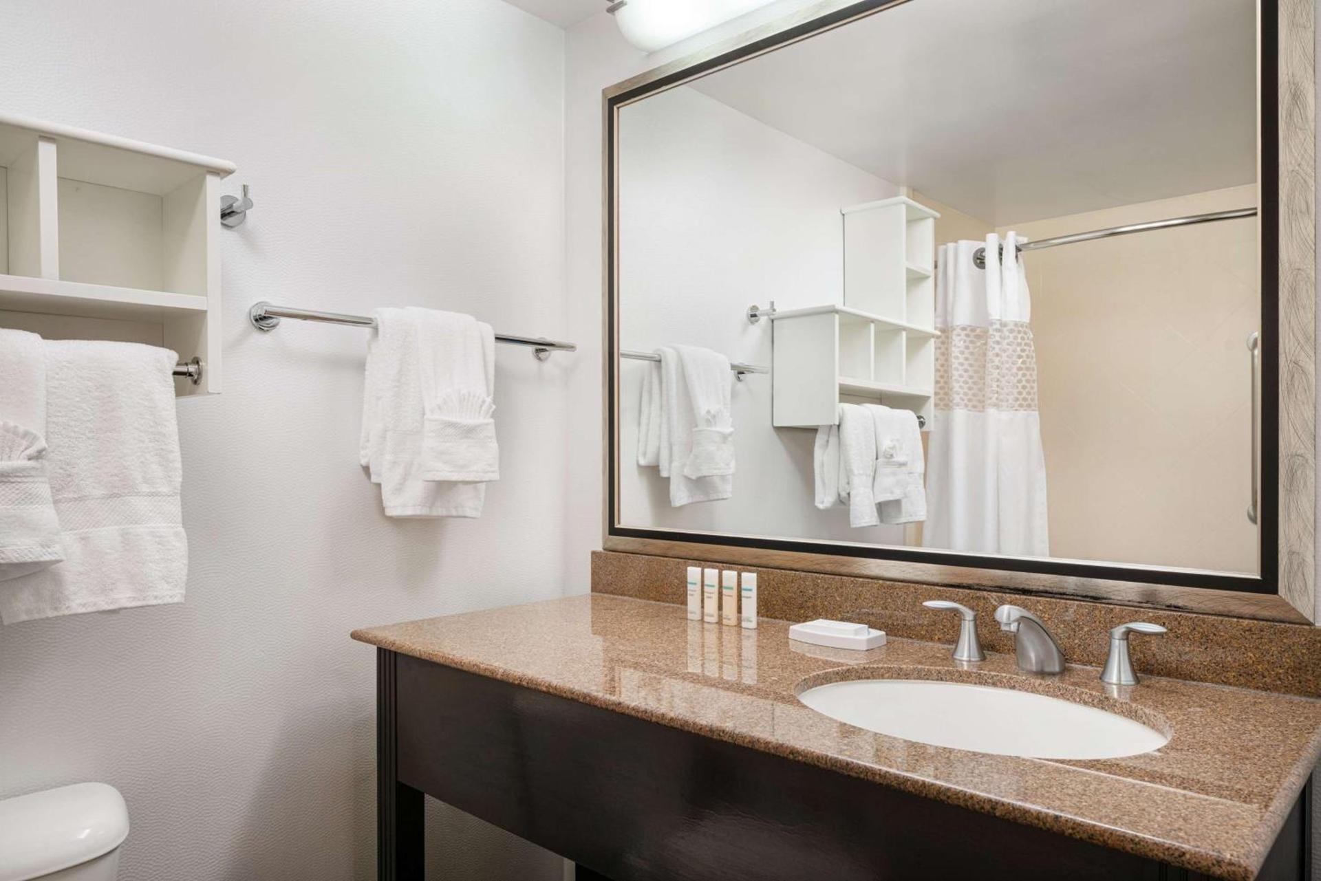 Hampton Inn Boulder/Louisville photo 14