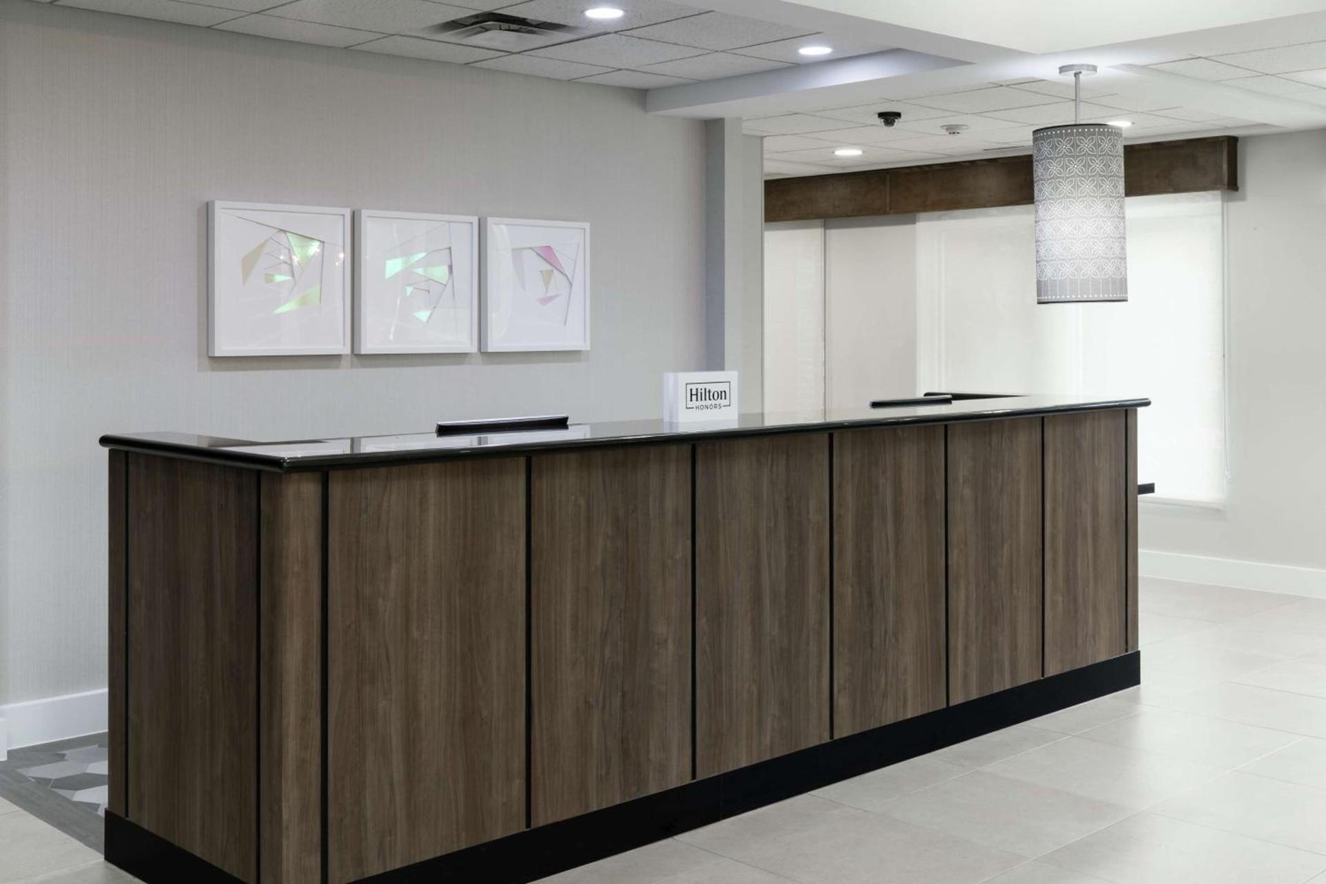 Hilton Garden Inn DFW North Grapevine photo 6