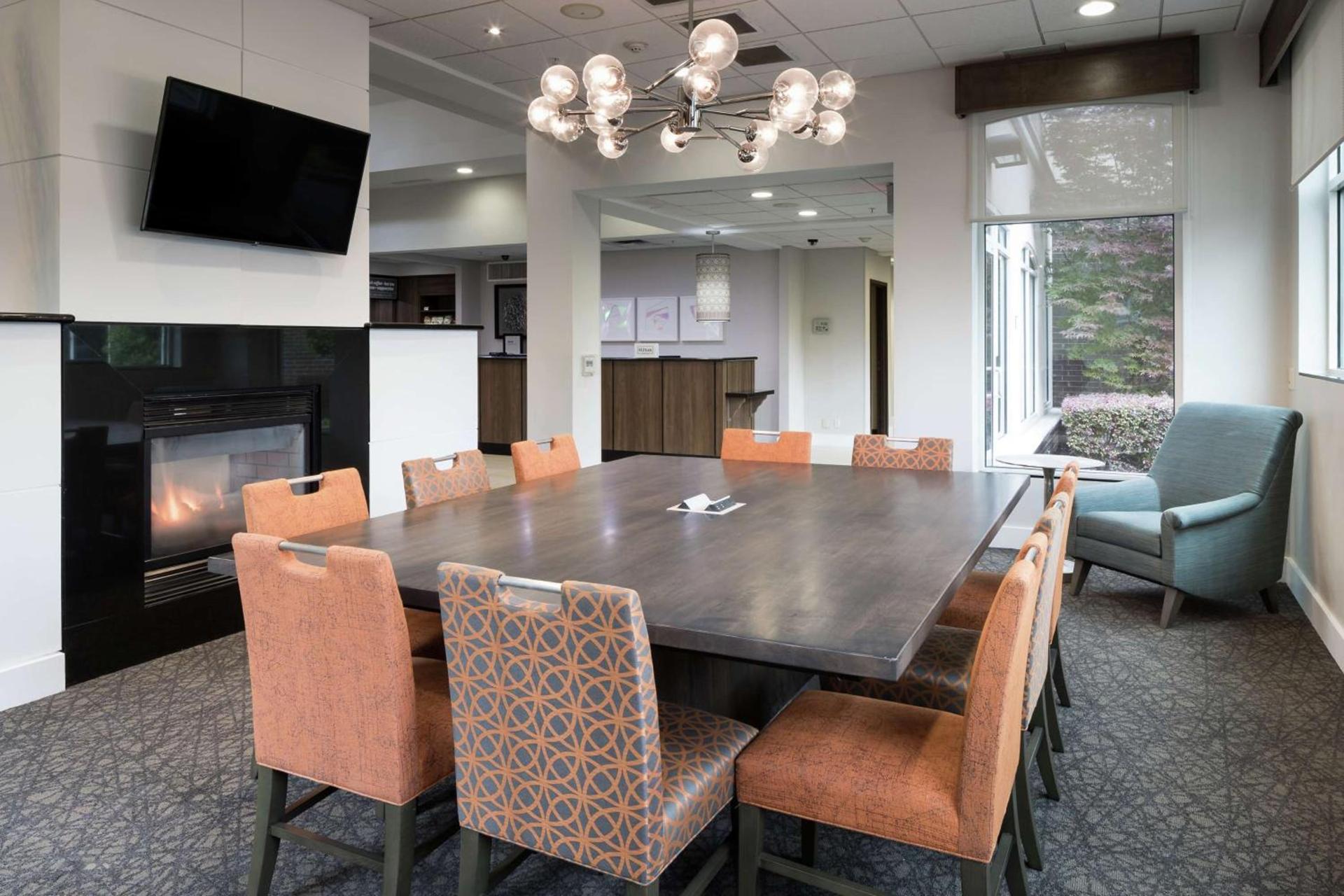 Hilton Garden Inn DFW North Grapevine photo 7