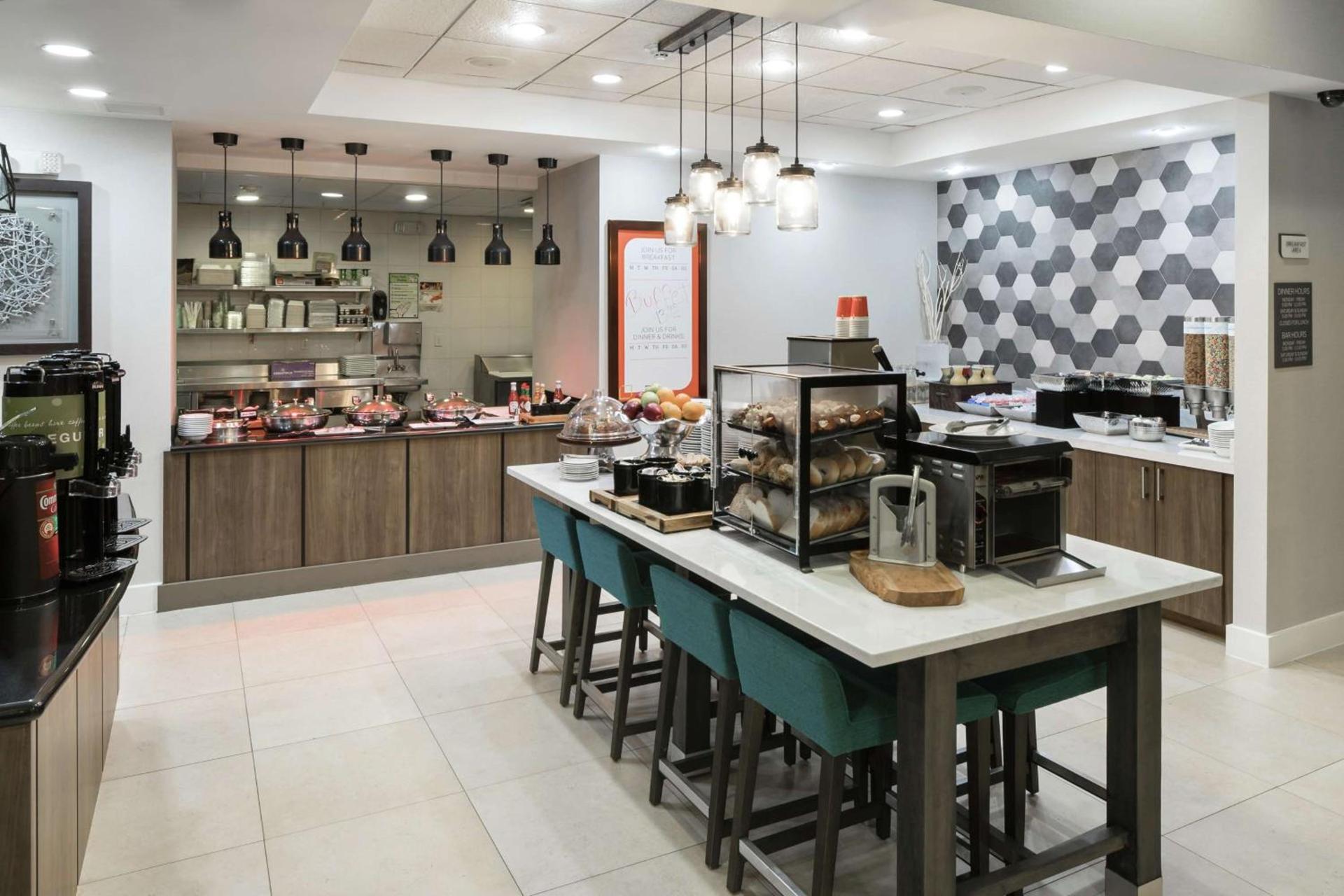 Hilton Garden Inn DFW North Grapevine photo 10