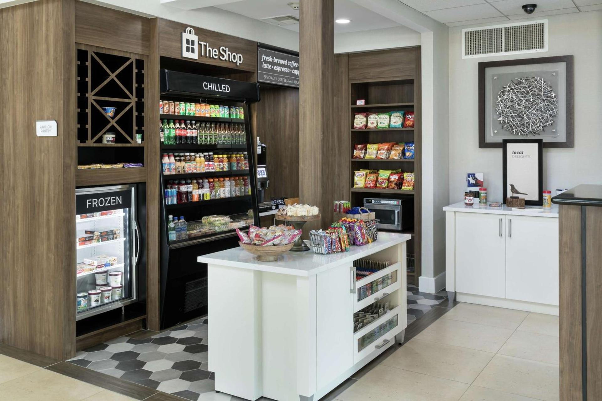 Hilton Garden Inn DFW North Grapevine photo 11