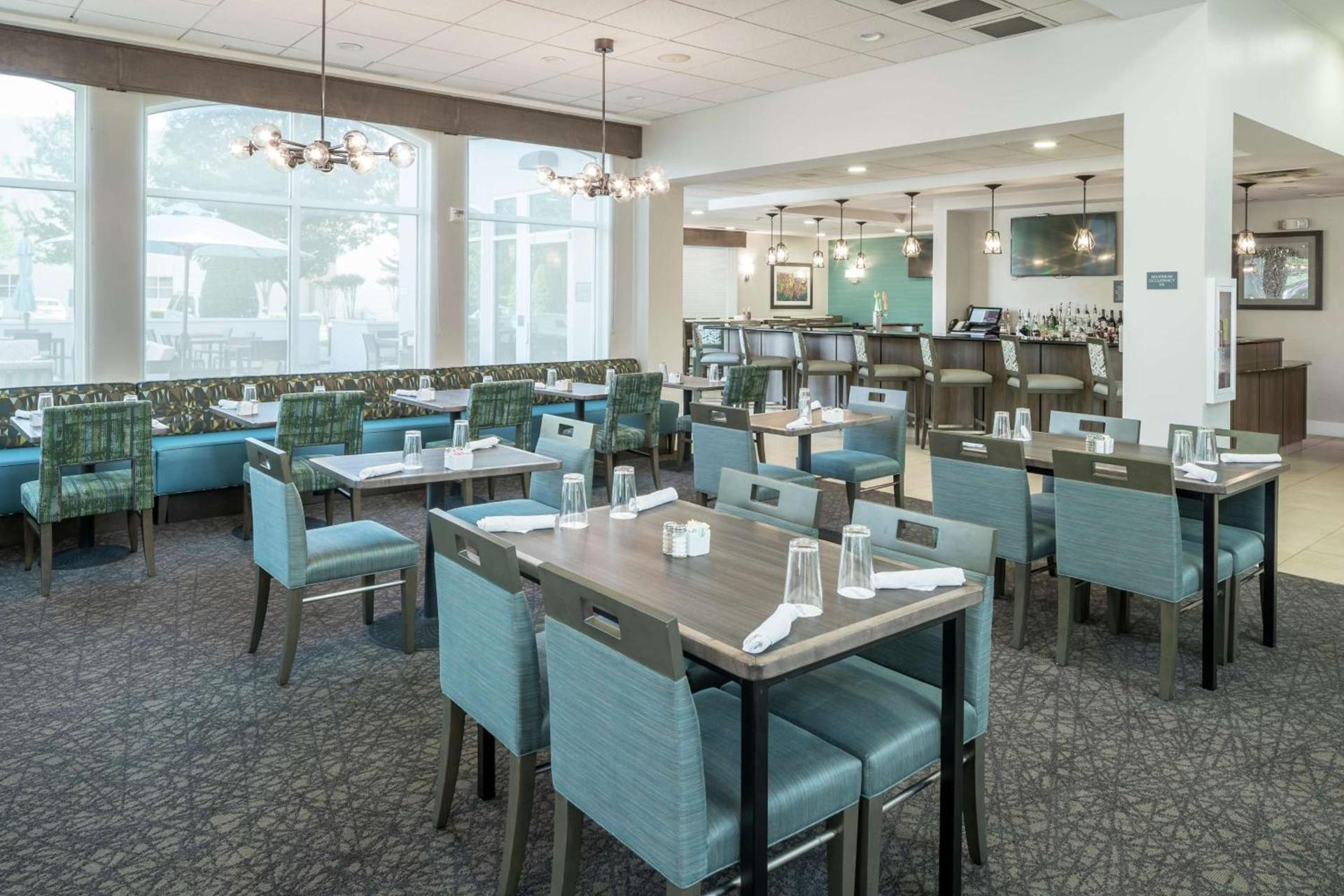 Hilton Garden Inn DFW North Grapevine photo 12