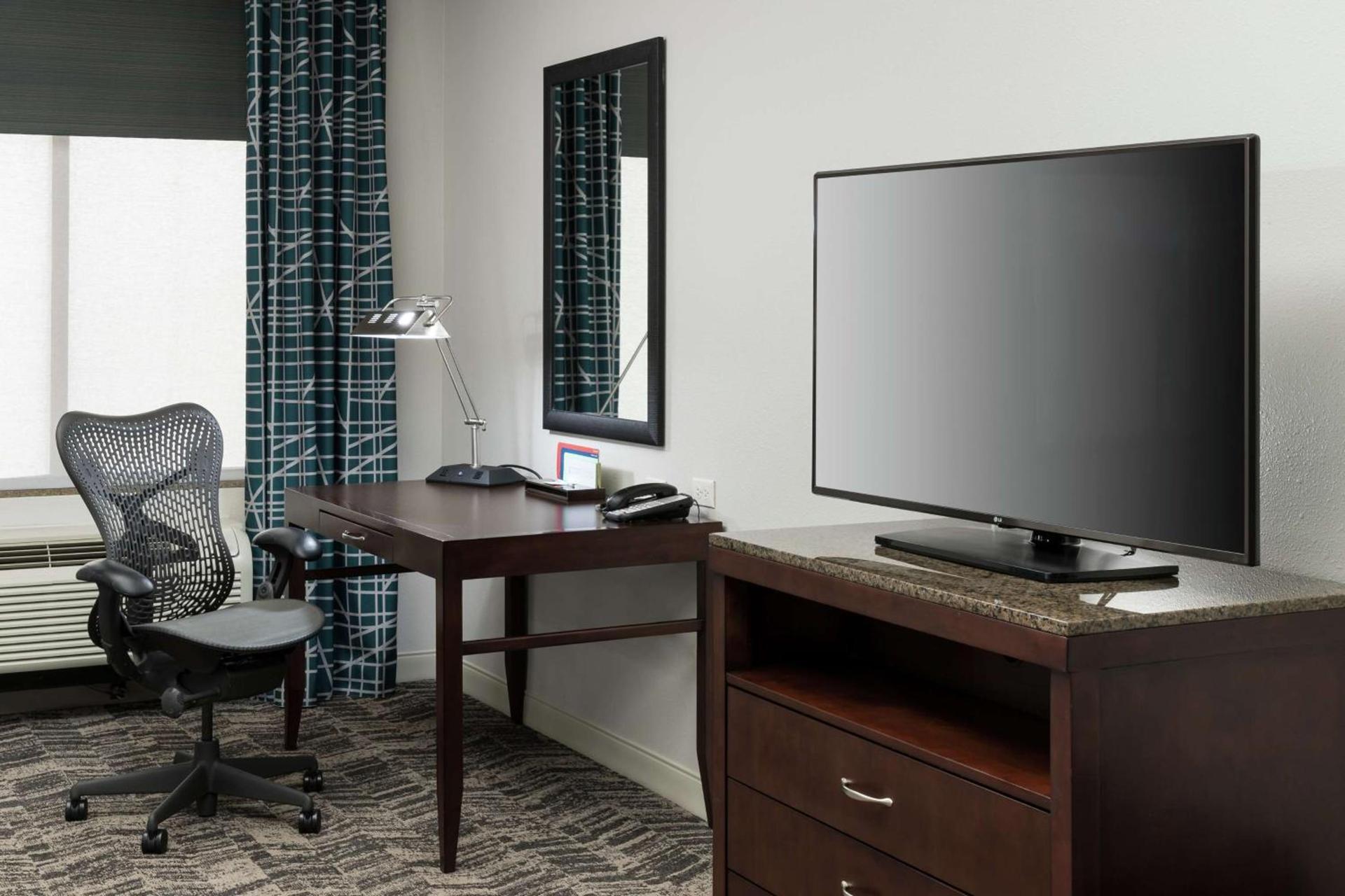 Hilton Garden Inn DFW North Grapevine photo 19