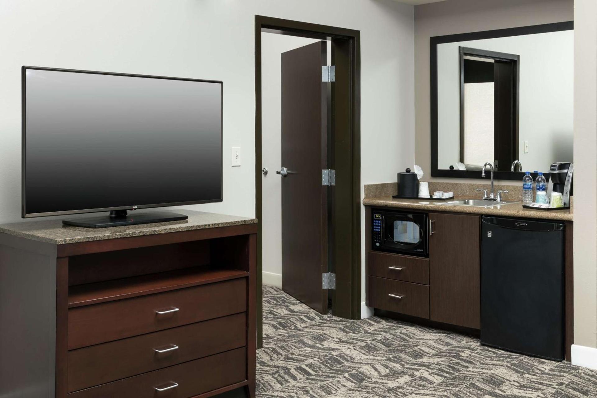 Hilton Garden Inn DFW North Grapevine photo 33