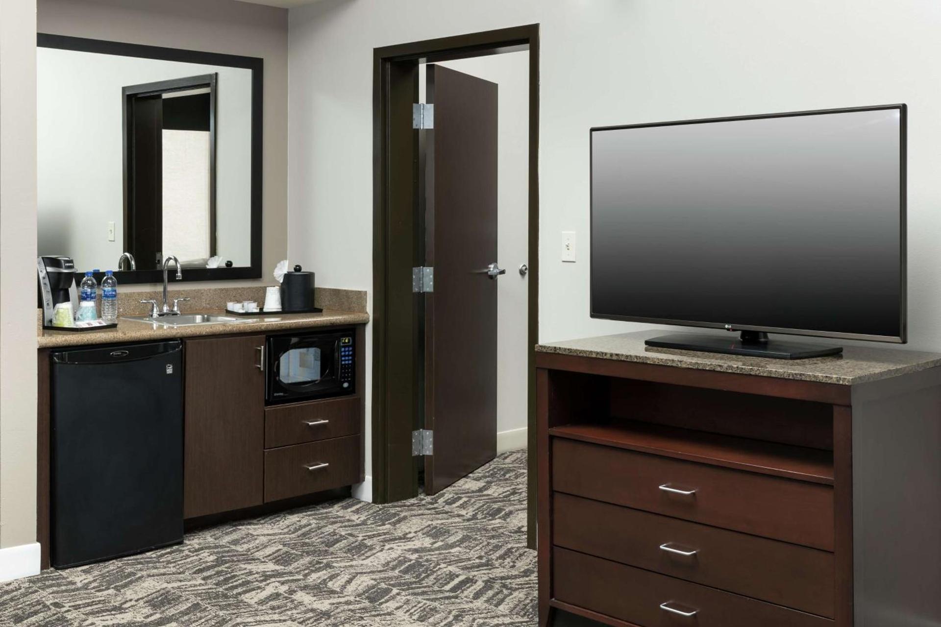Hilton Garden Inn DFW North Grapevine photo 34