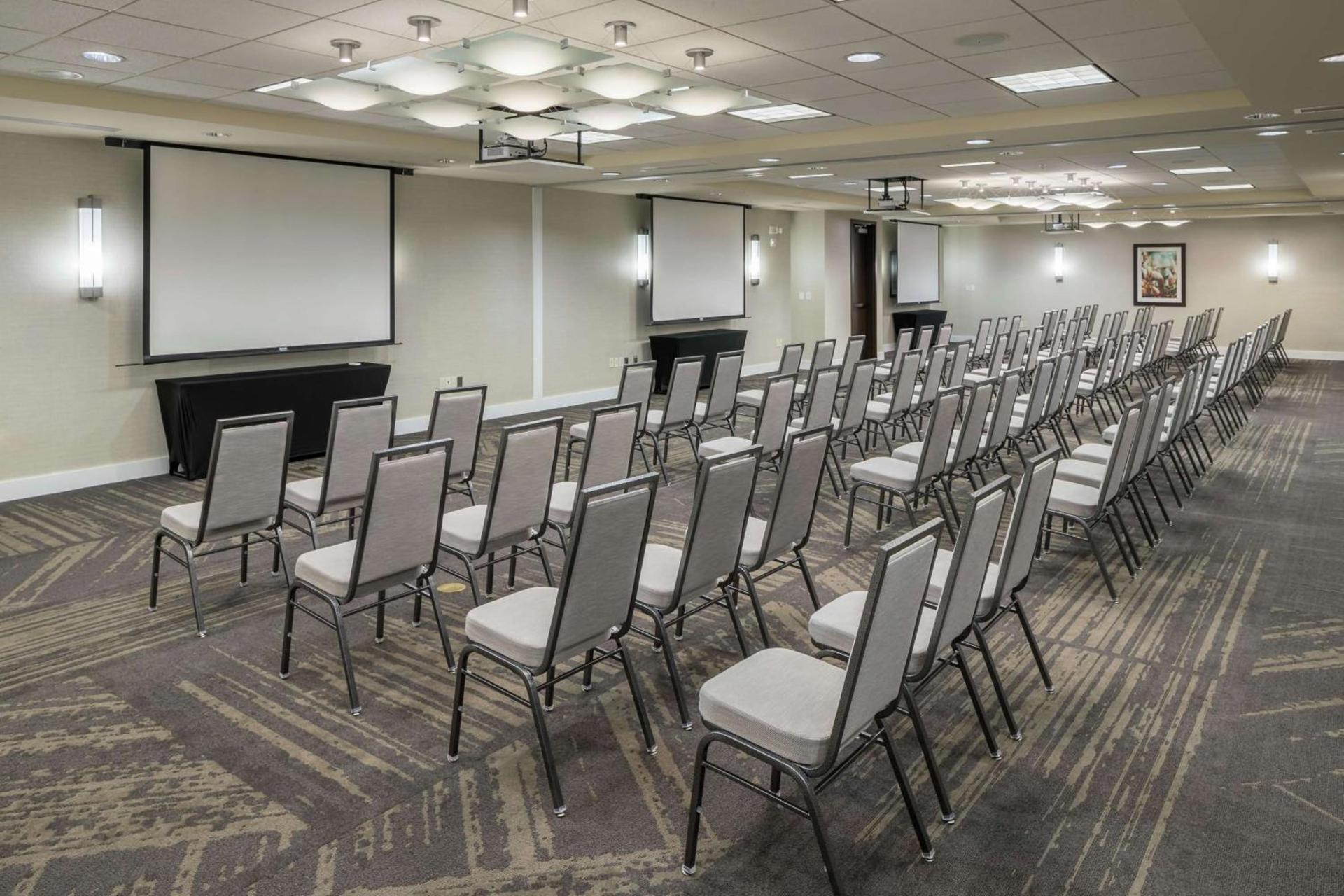 Hilton Garden Inn DFW North Grapevine photo 40