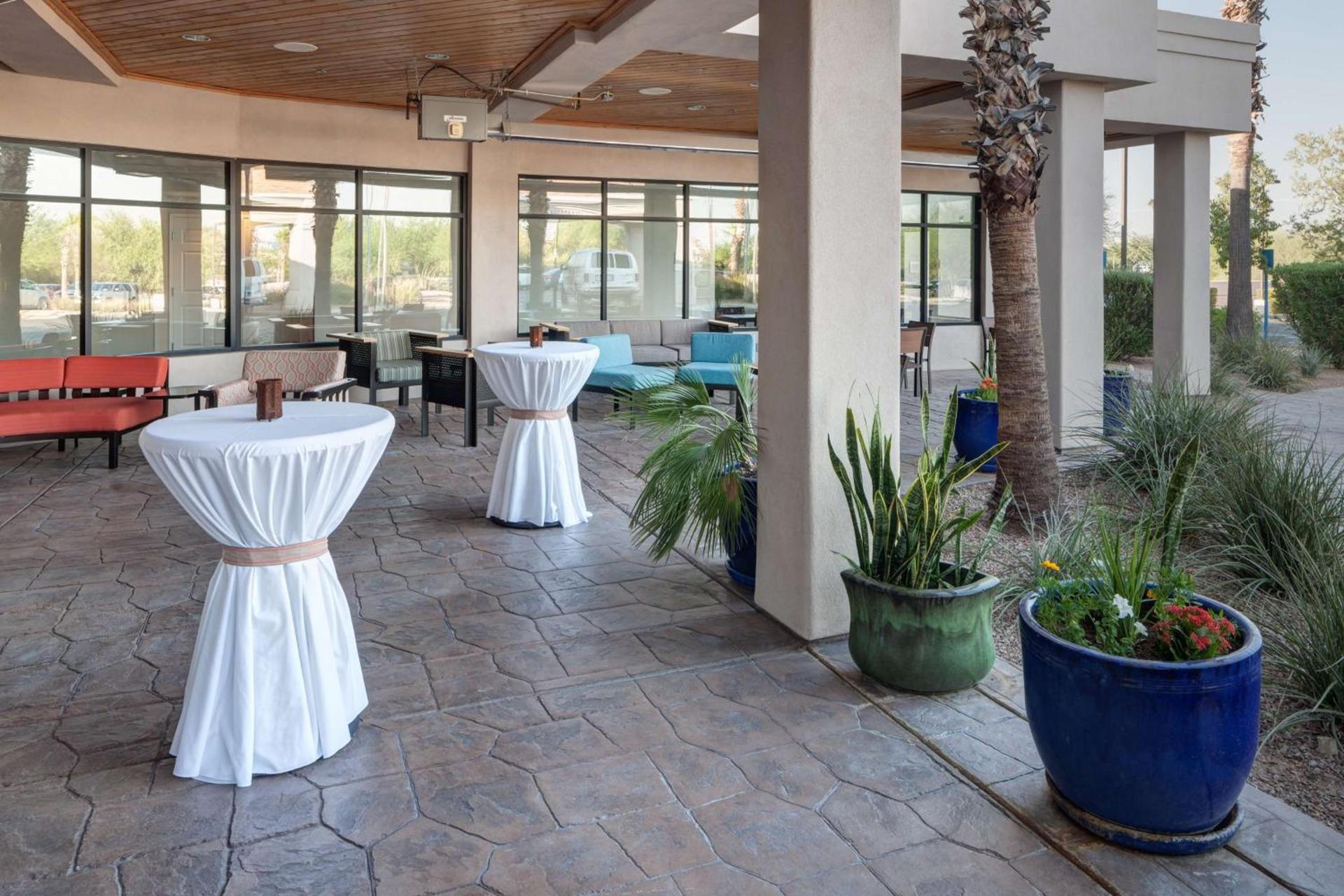 Hilton Garden Inn Tucson Airport photo 2