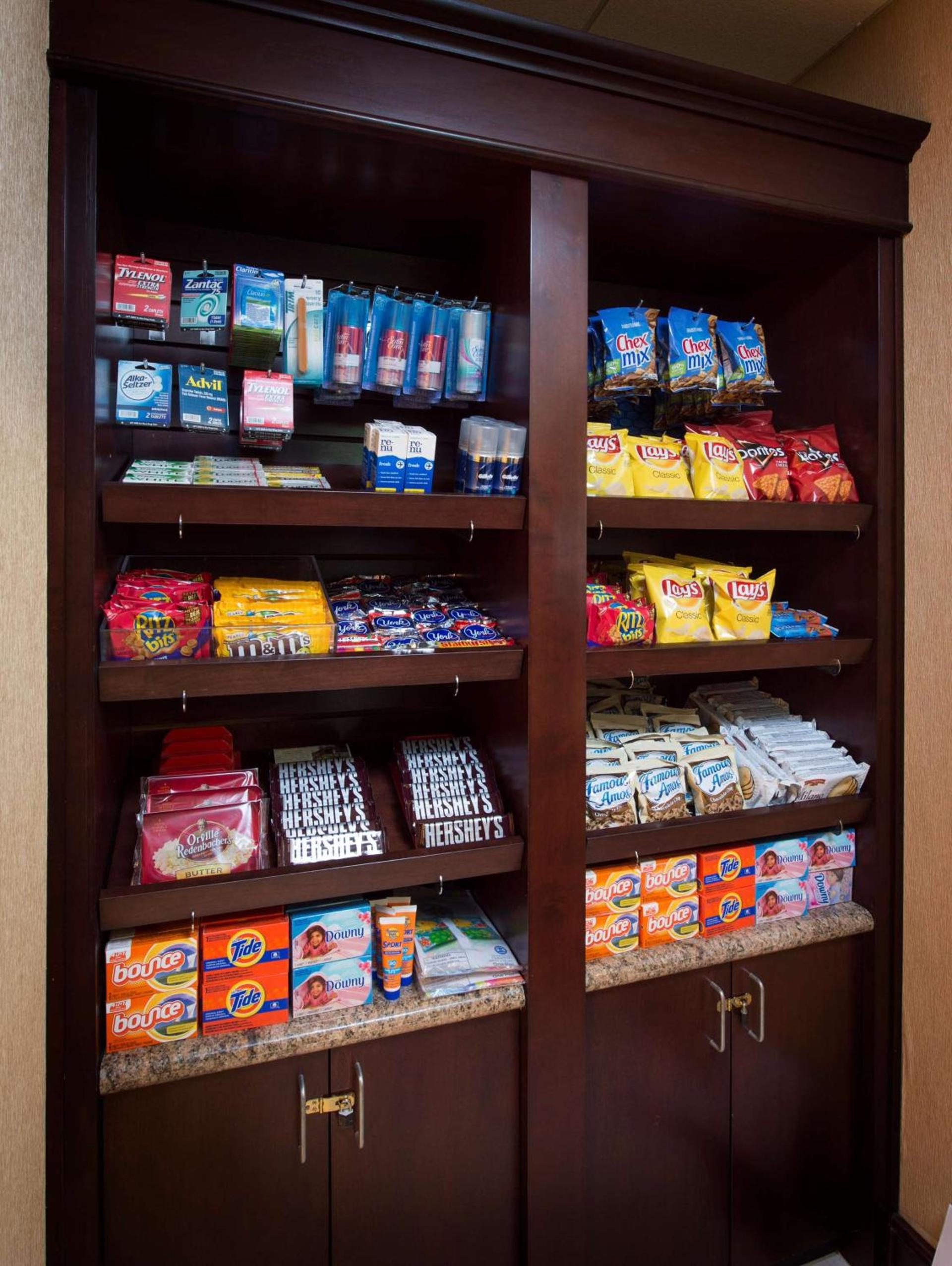 Hampton Inn Bennington photo 11