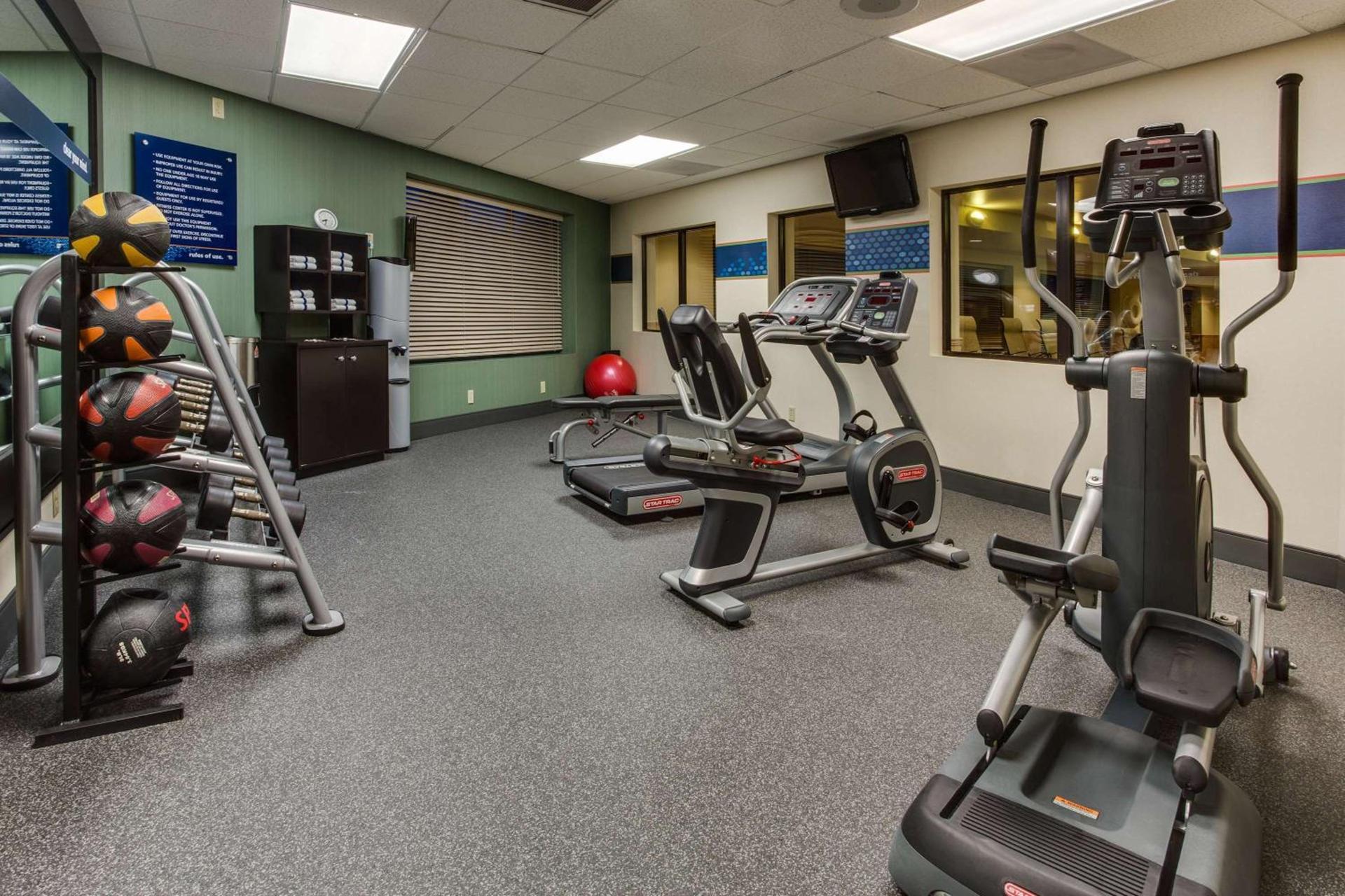 Hampton Inn Bennington photo 13