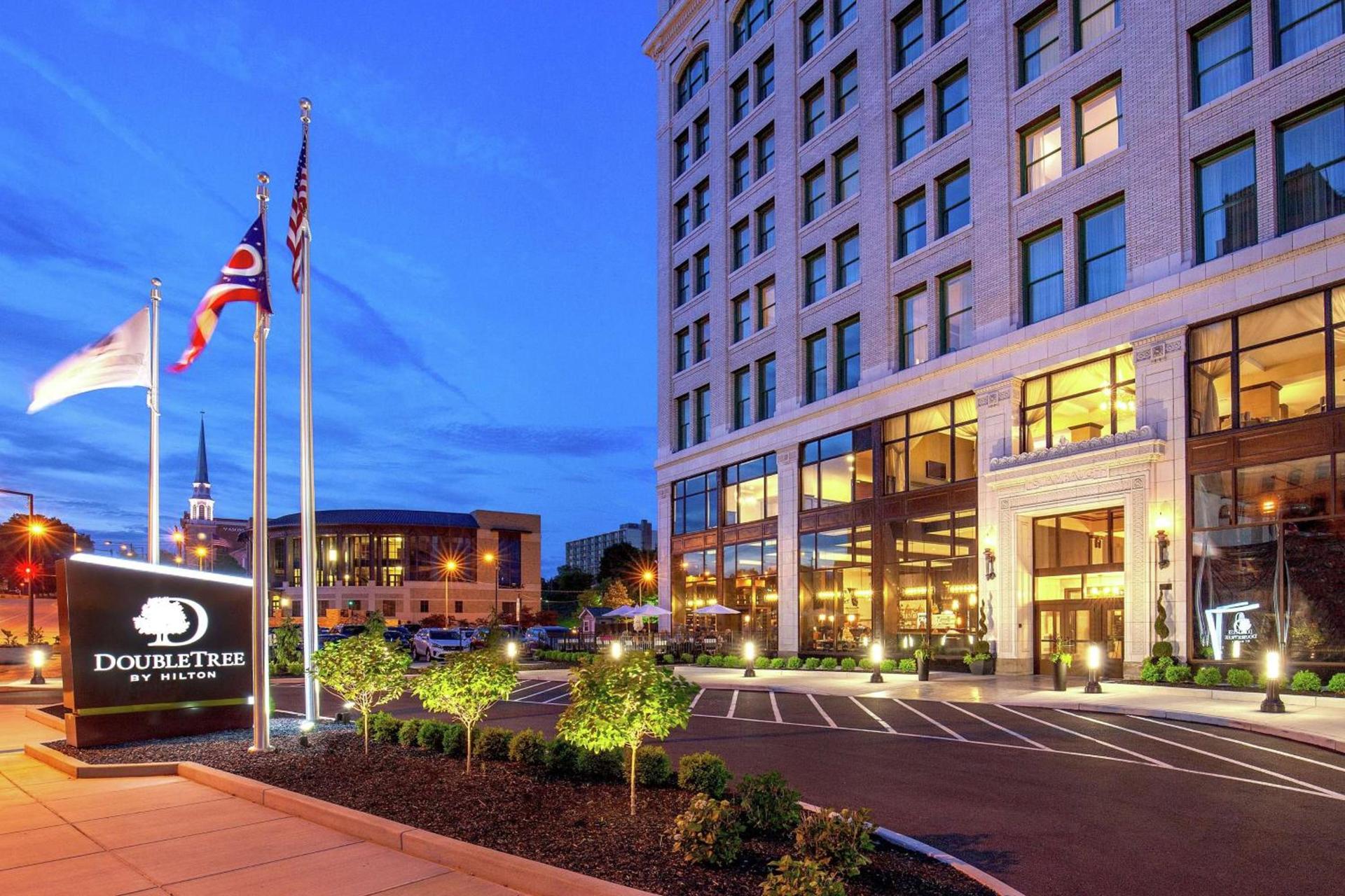 Doubletree By Hilton Youngstown Downtown photo 1