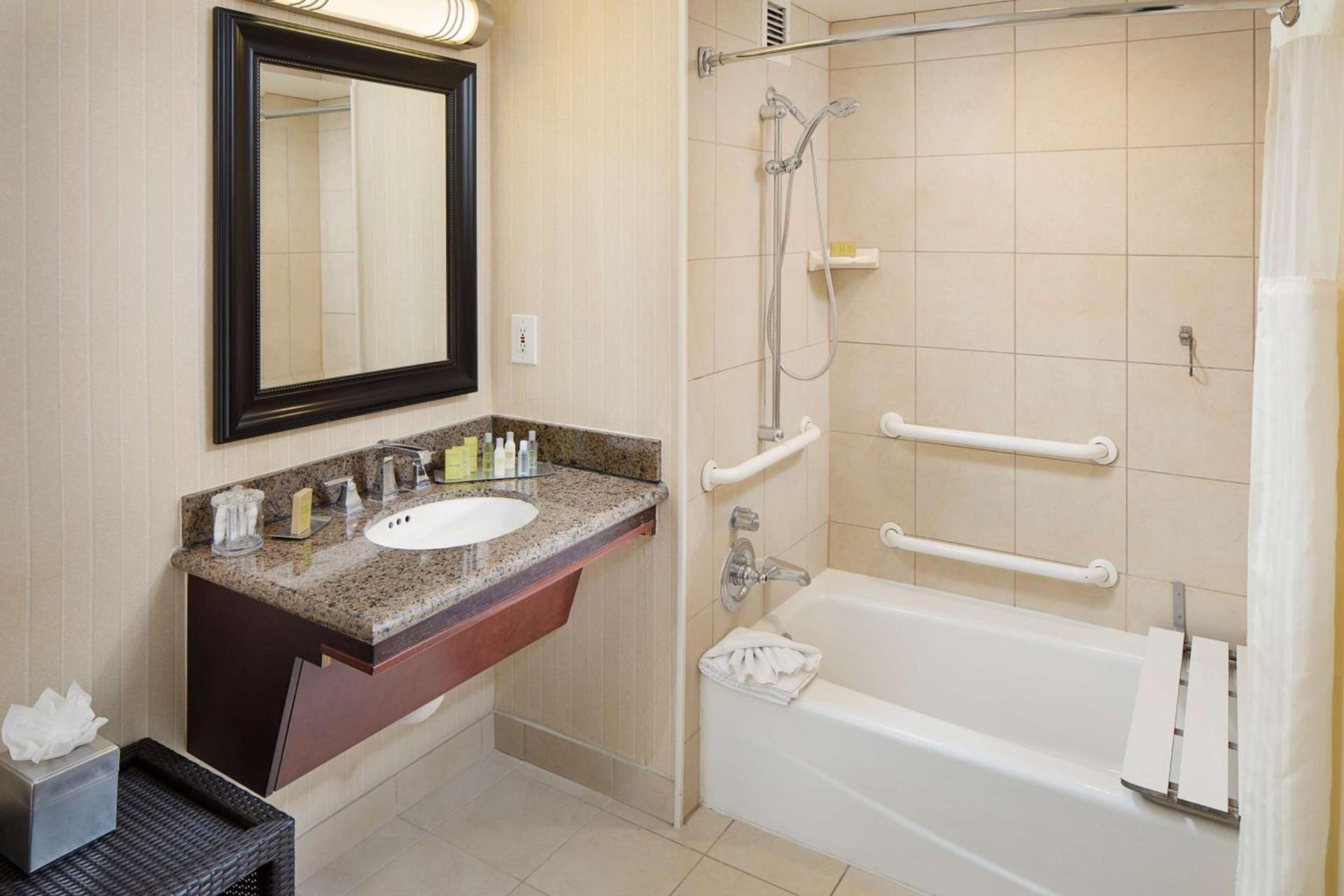 DoubleTree by Hilton Los Angeles/Commerce photo 14